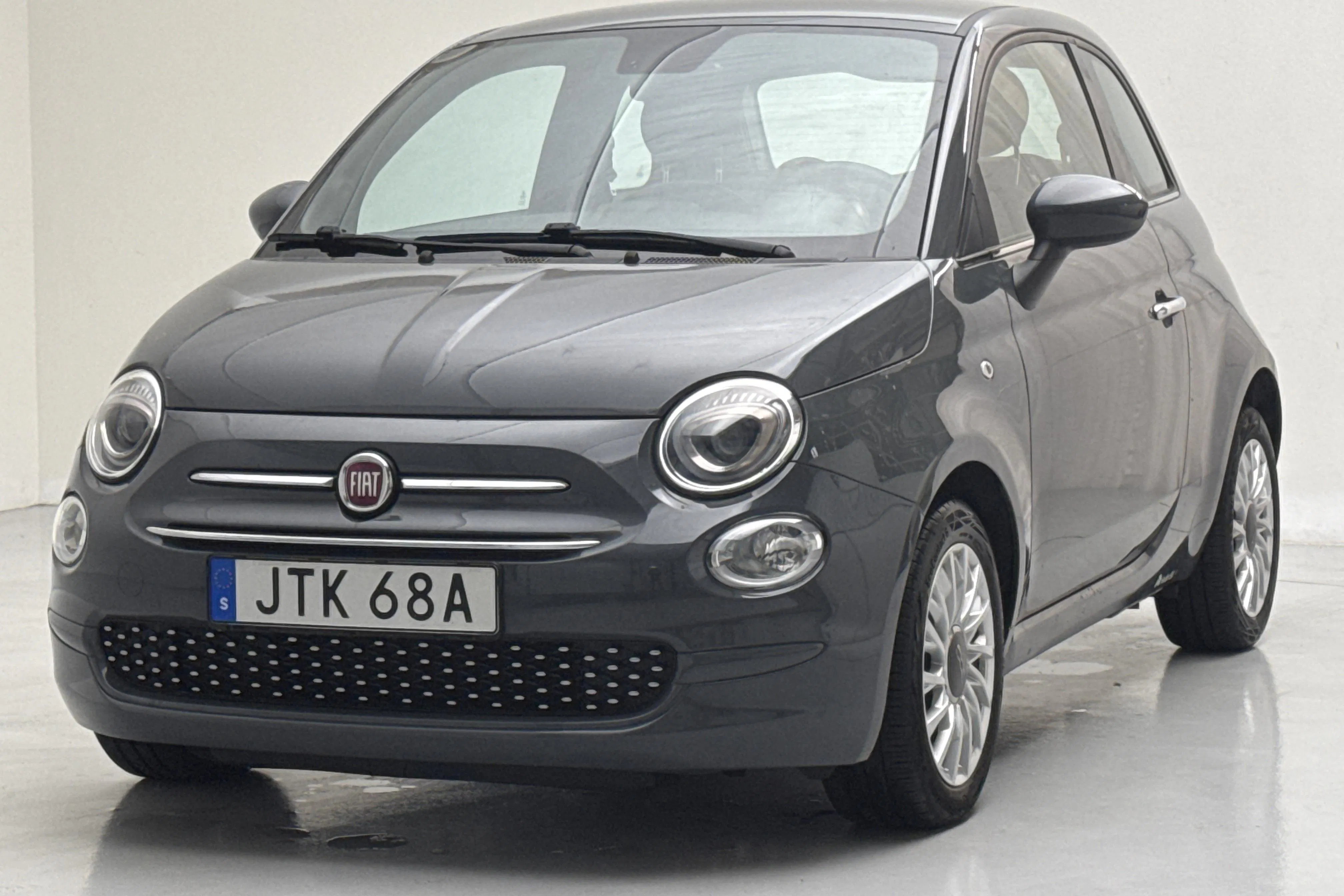 Presentationsfoto 1 av 12: Fiat 500 1.2 (69hk) - 6 516 mil - Manuell - grå - 2020