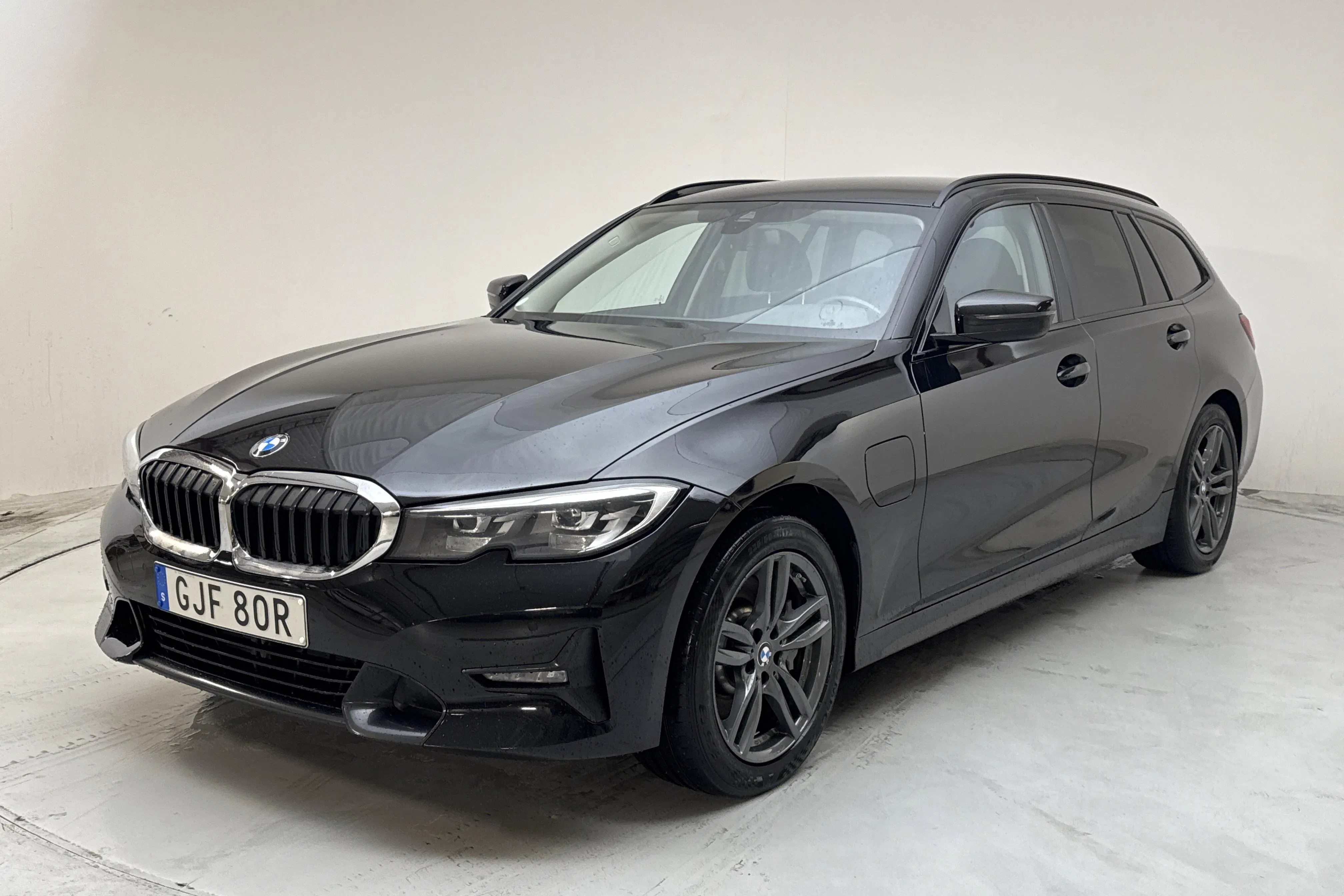 Presentation photo 1 of 15: BMW 330e xDrive Touring, G21 (292hk) - 68 600 km - Automatic - black - 2021