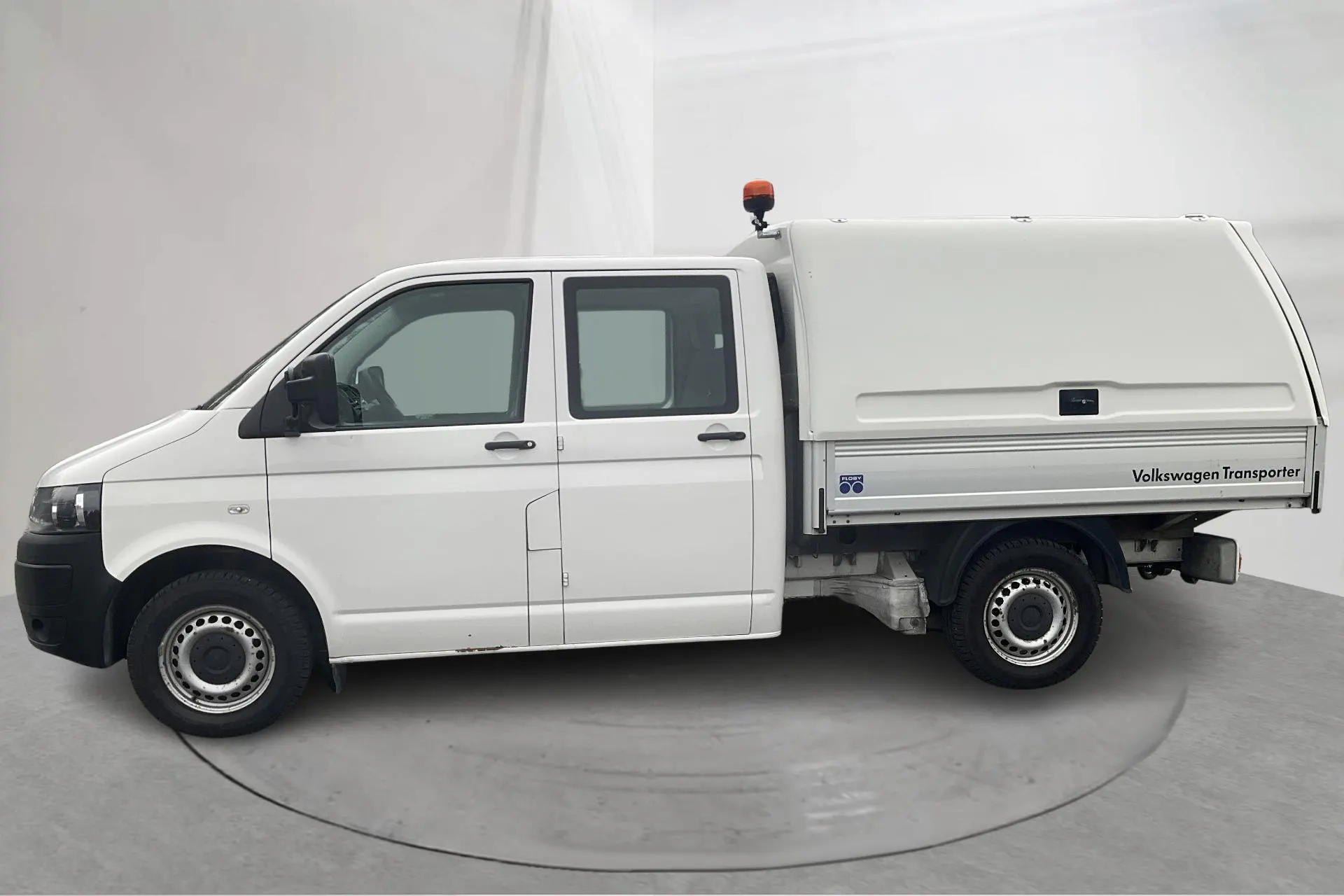 Presentation photo 2 of 16: VW Transporter T5 2.0 Ecofuel Pickup (115hk) - 78 760 km - Manual - white - 2014