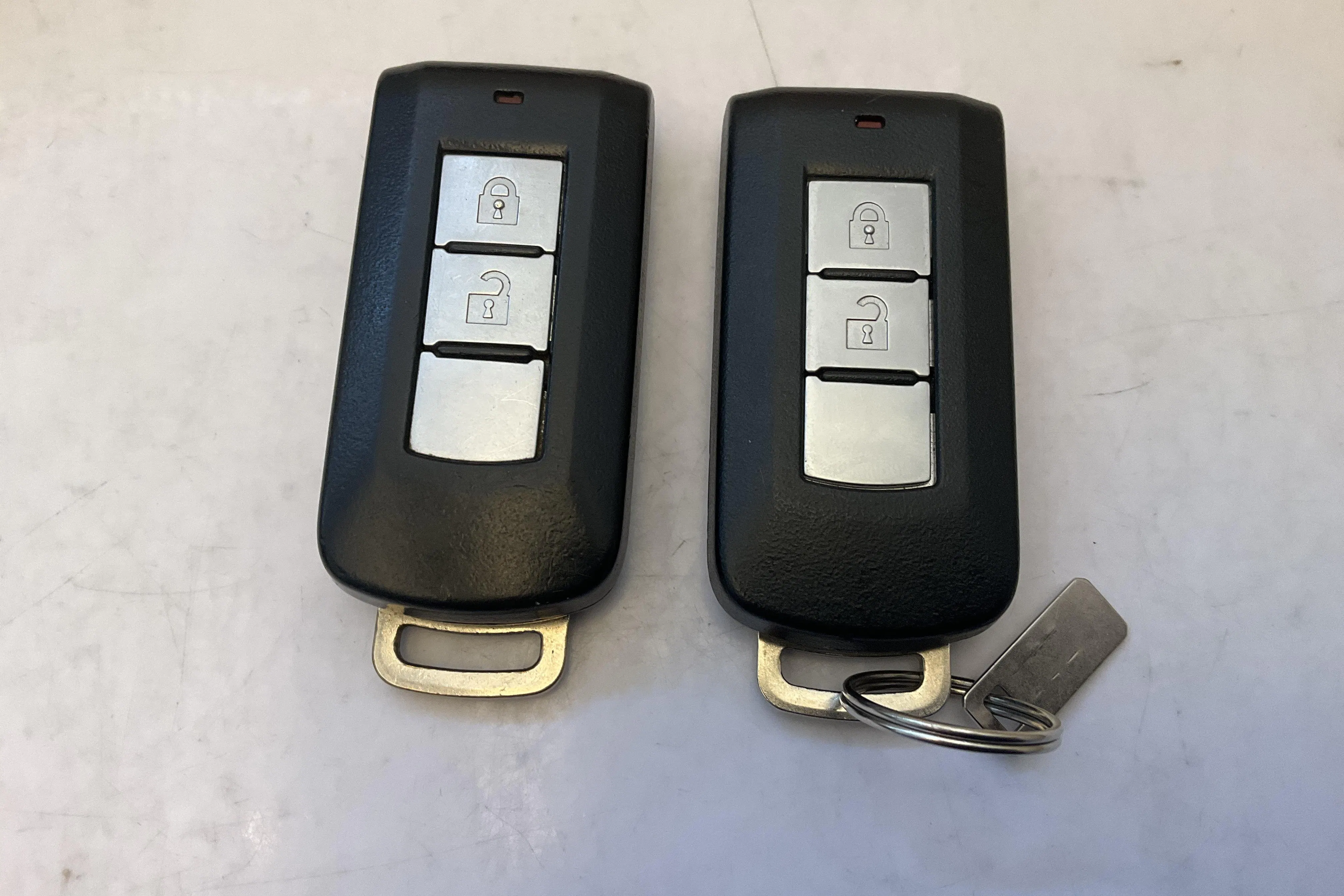 Presentationsfoto 13 av 13: Mitsubishi L200 2.4 DI-D (181hk) - 19 262 mil - Automat - vit - 2018