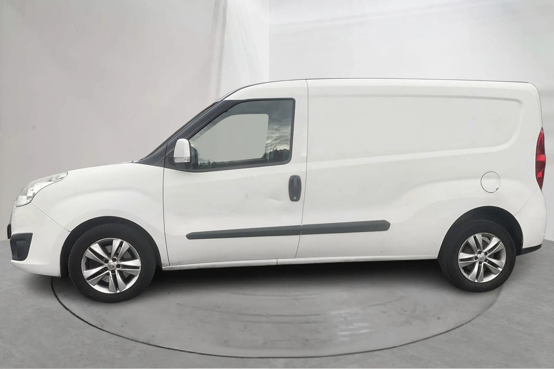 Presentation photo 2 of 13: Opel Combo 1.3 CDTI Skåp (95hk) - 192 530 km - Manual - white - 2017