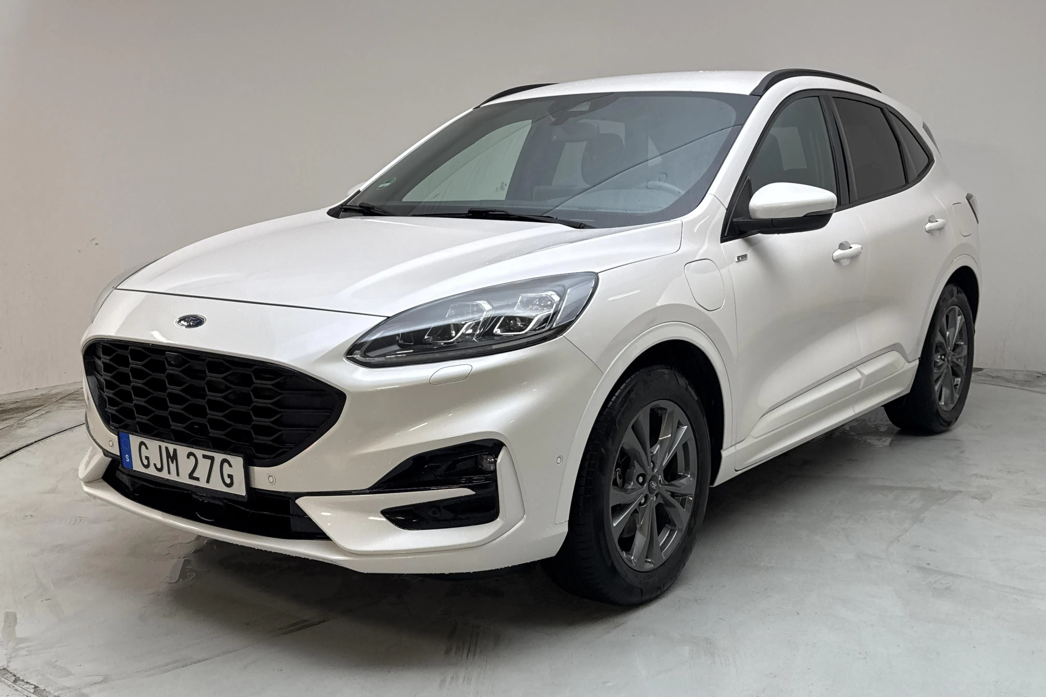 Ford Kuga 2.5 PHEV (225hk)