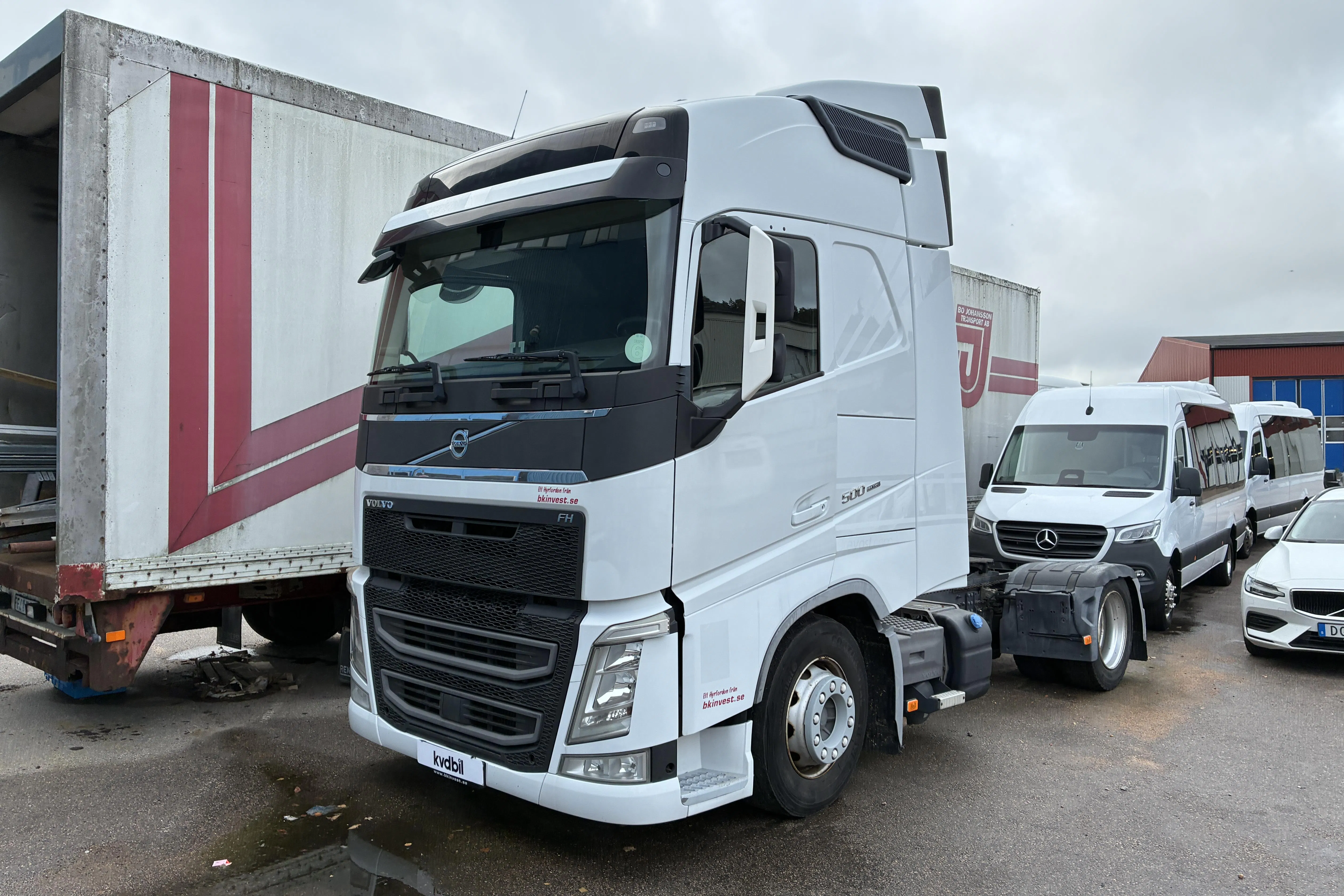 Presentationsfoto 1 av 45: Volvo FH500 - 538 103 km - Automat - vit - 2017