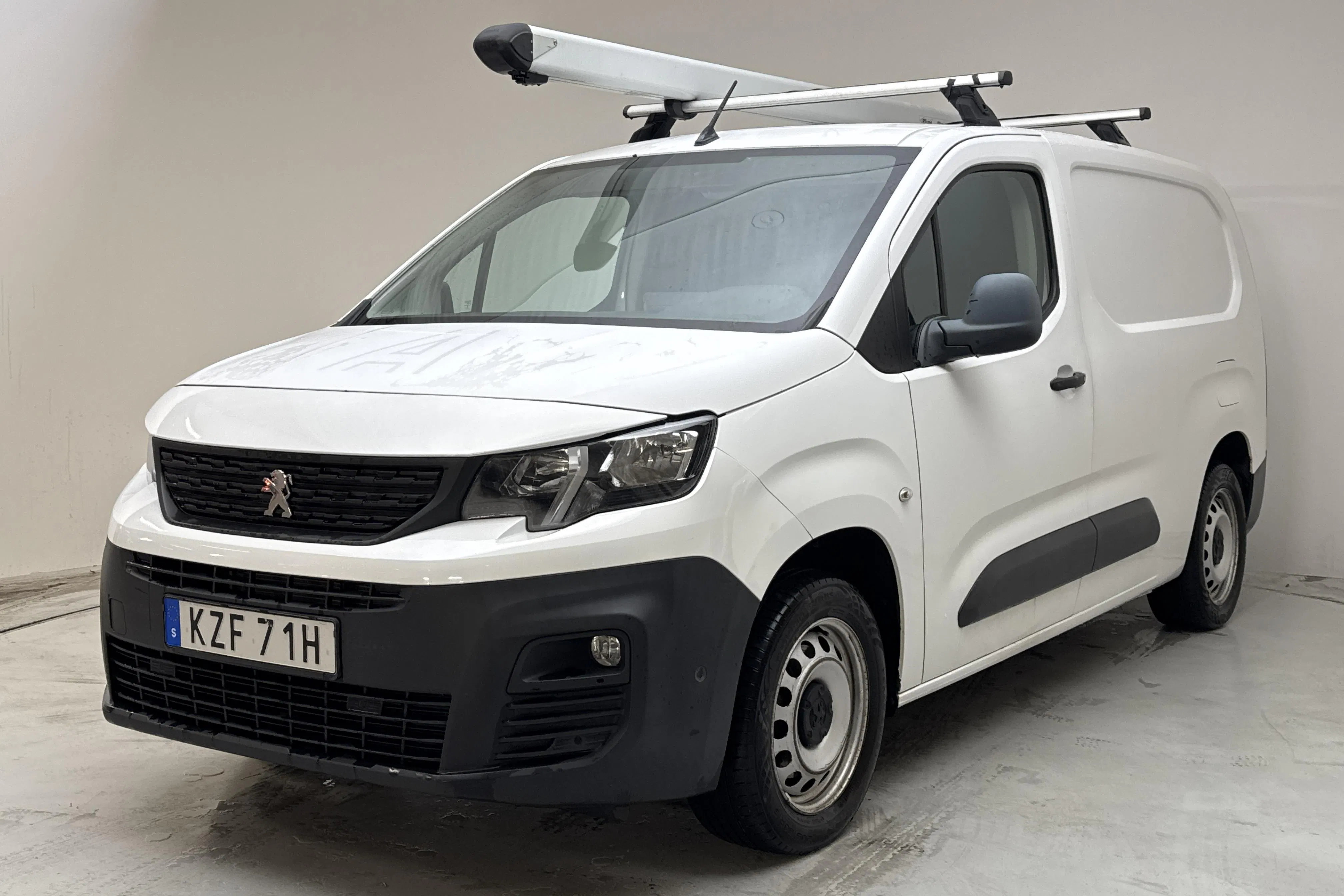 Presentationsfoto 1 av 15: Peugeot Partner 1.5 HDI Skåp (100hk) - 9 161 mil - Manuell - vit - 2019