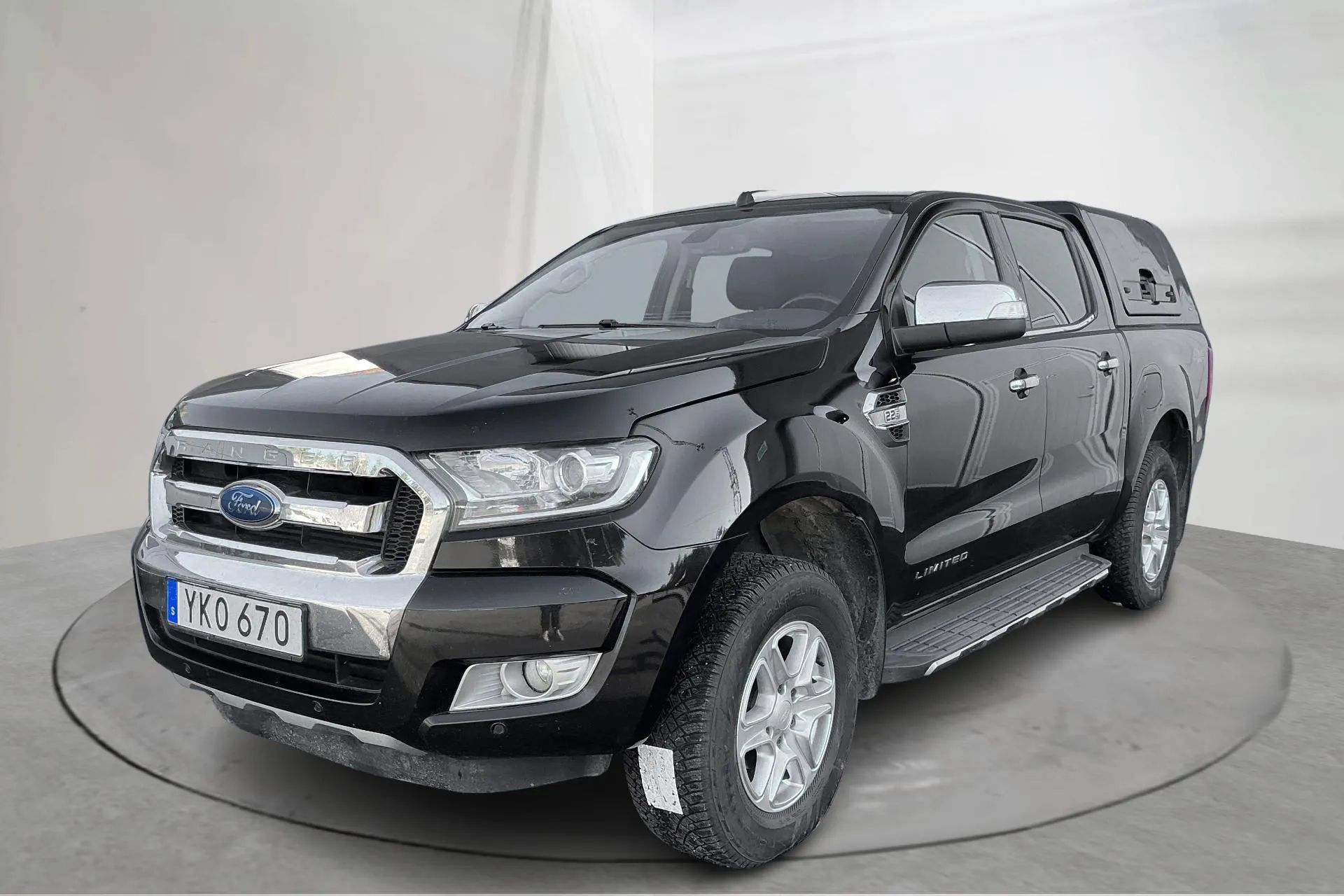 Presentationsfoto 1 av 21: Ford Ranger 2.2 TDCi 4WD (160hk) - 24 845 mil - Automat - svart - 2017