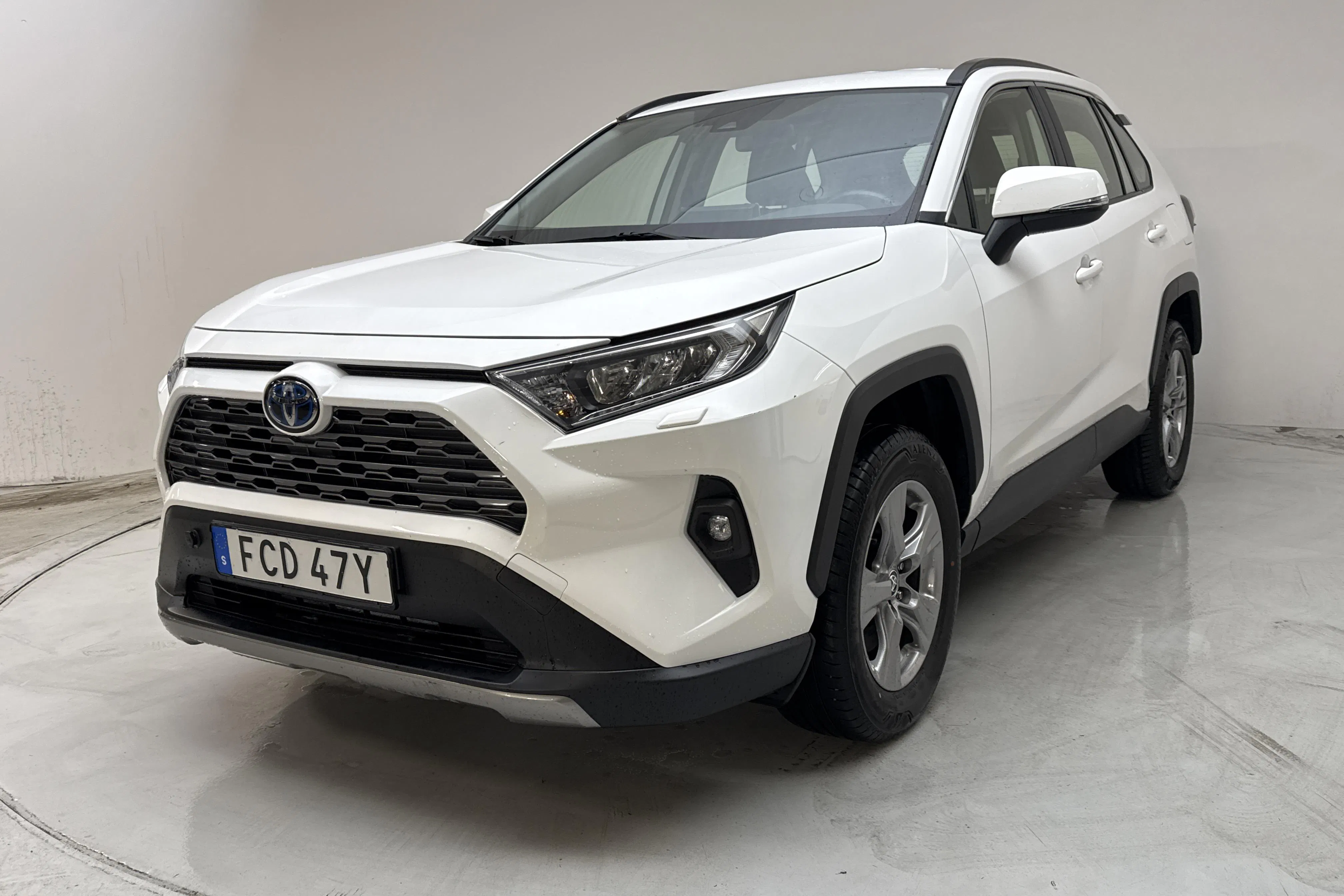 Presentation photo 1 of 13: Toyota RAV4 2.5 HSD AWD (222hk) - 53 800 km - Automatic - white - 2022