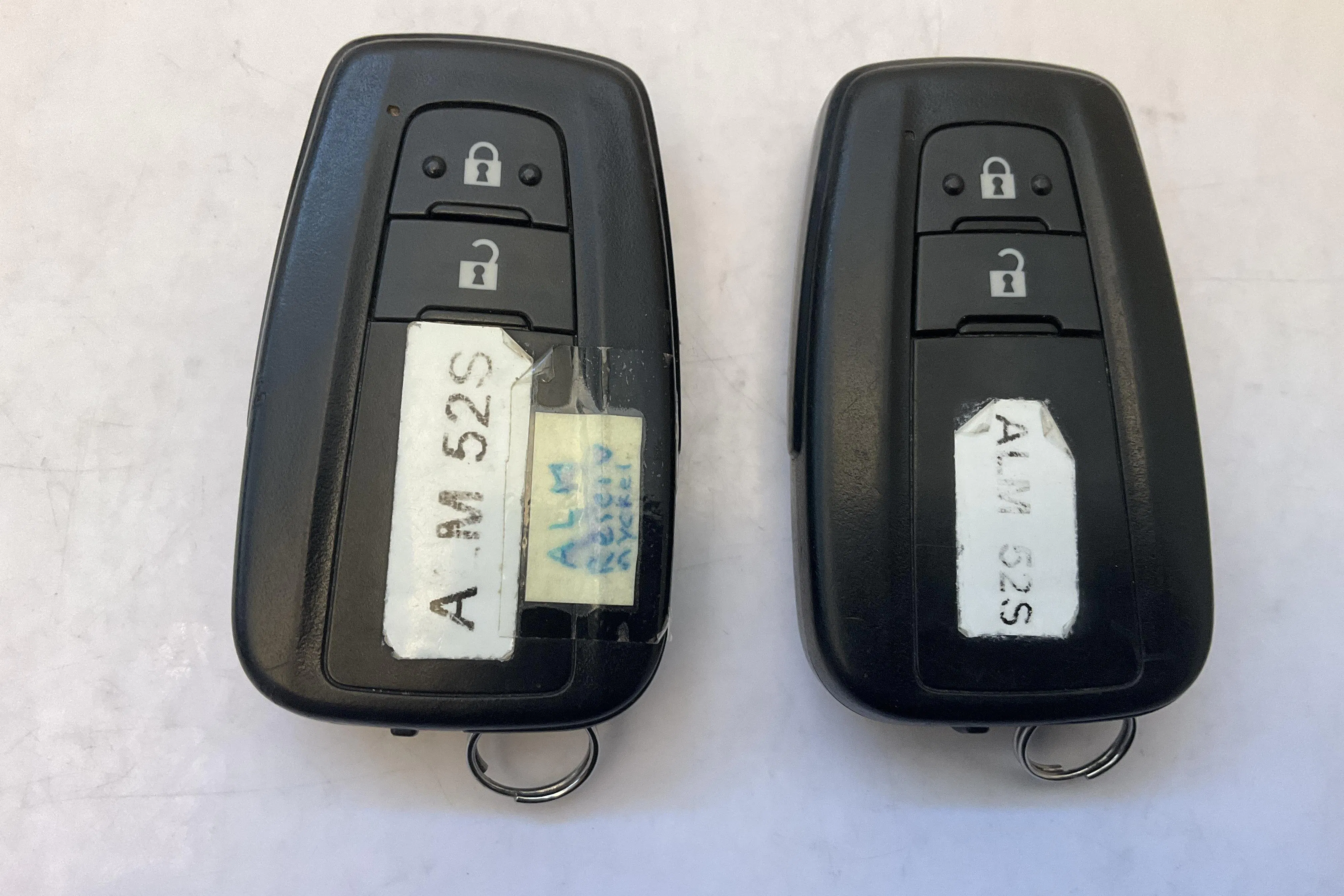 Presentationsfoto 13 av 13: Toyota RAV4 2.5 HSD AWD (222hk) - 12 425 mil - Automat - vit - 2020