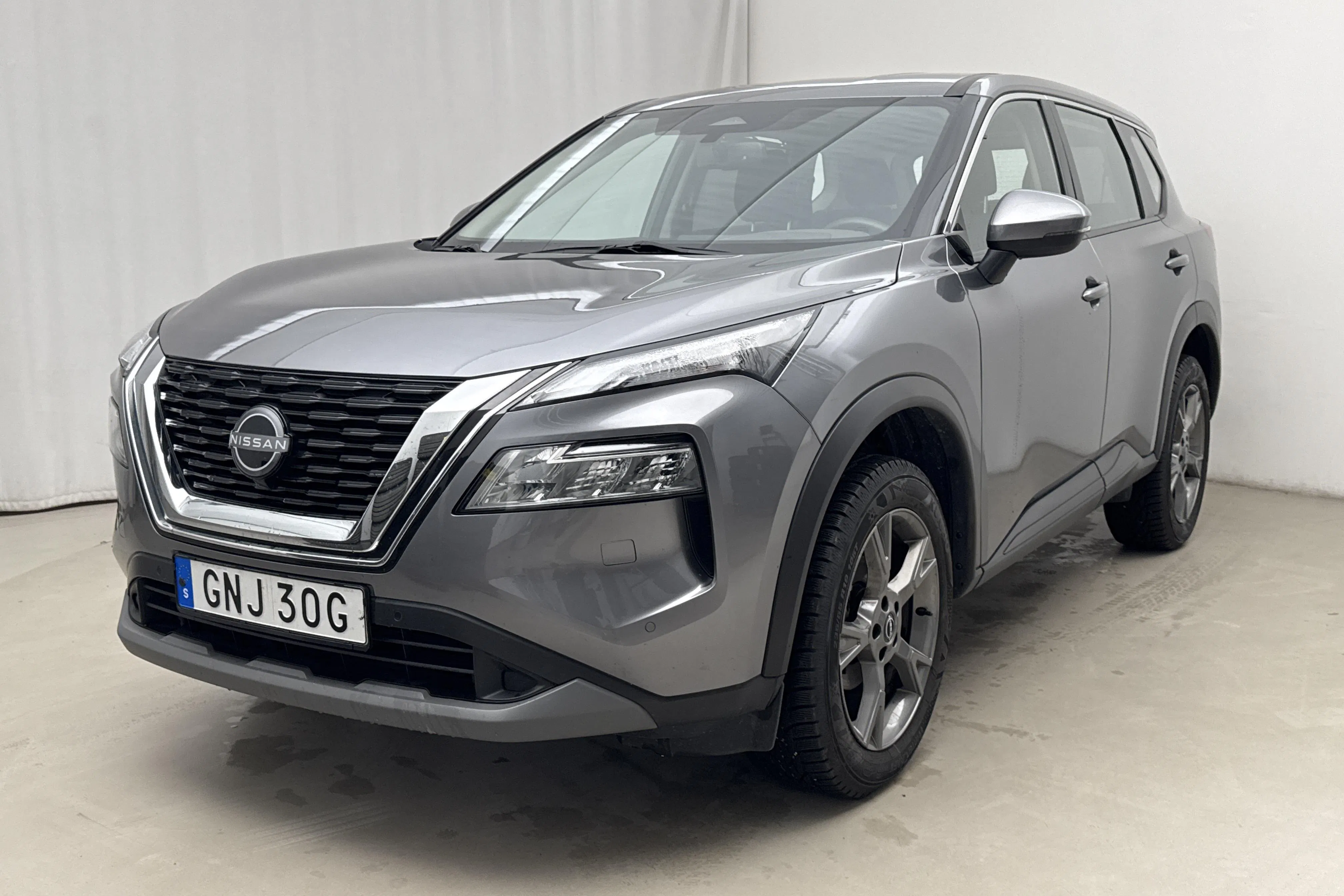 Presentationsfoto 1 av 15: Nissan X-Trail MHEV (160hk) - 3 860 mil - Automat - grå - 2023