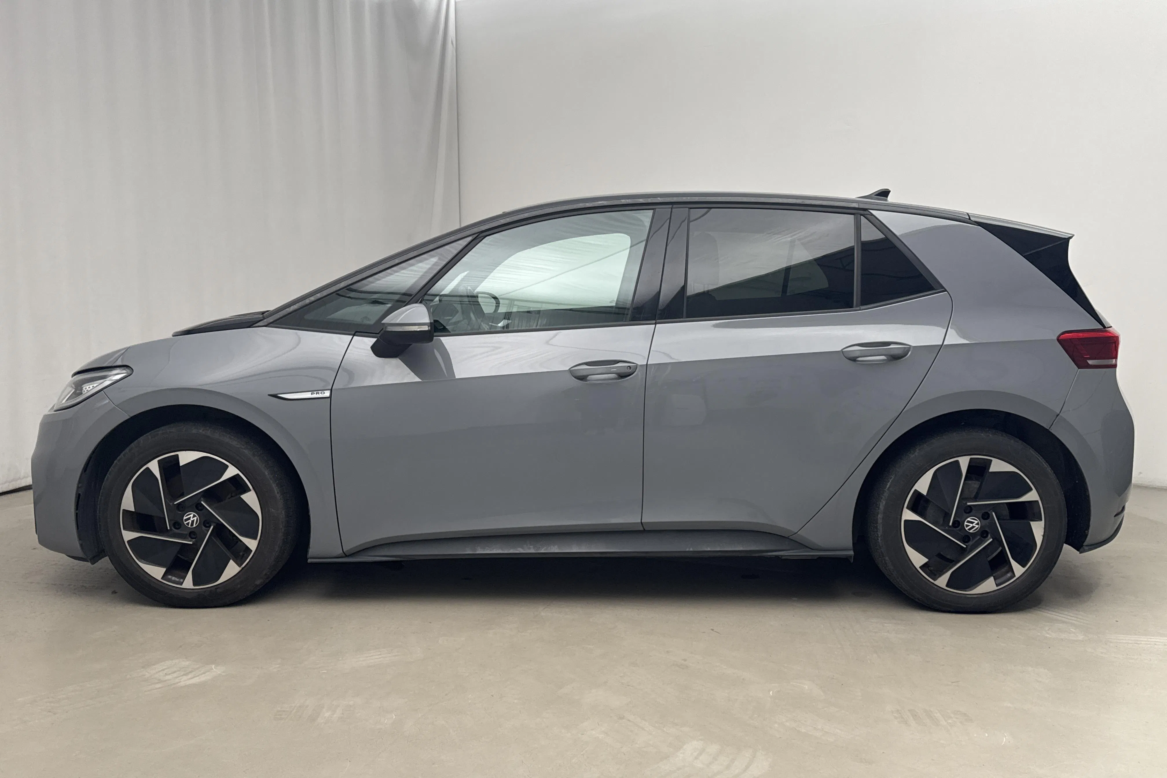 Presentation photo 2 of 20: VW ID.3 58kWh (204hk) - 125 390 km - Automatic - gray - 2021