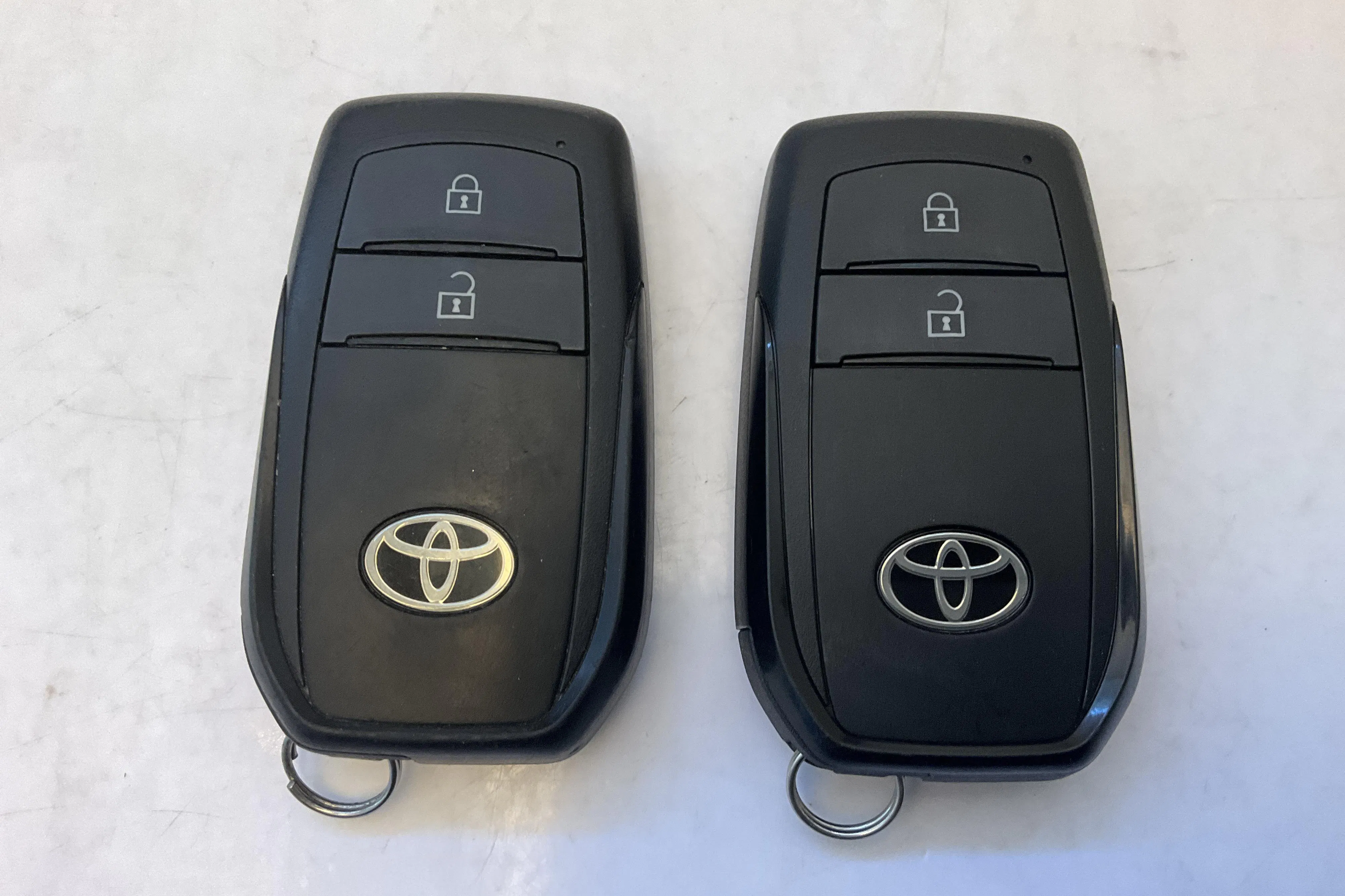 Presentation photo 13 of 13: Toyota Corolla Cross 2.0 AWD-i Elhybrid (197hk) - 74 460 km - Automatic - gray - 2024