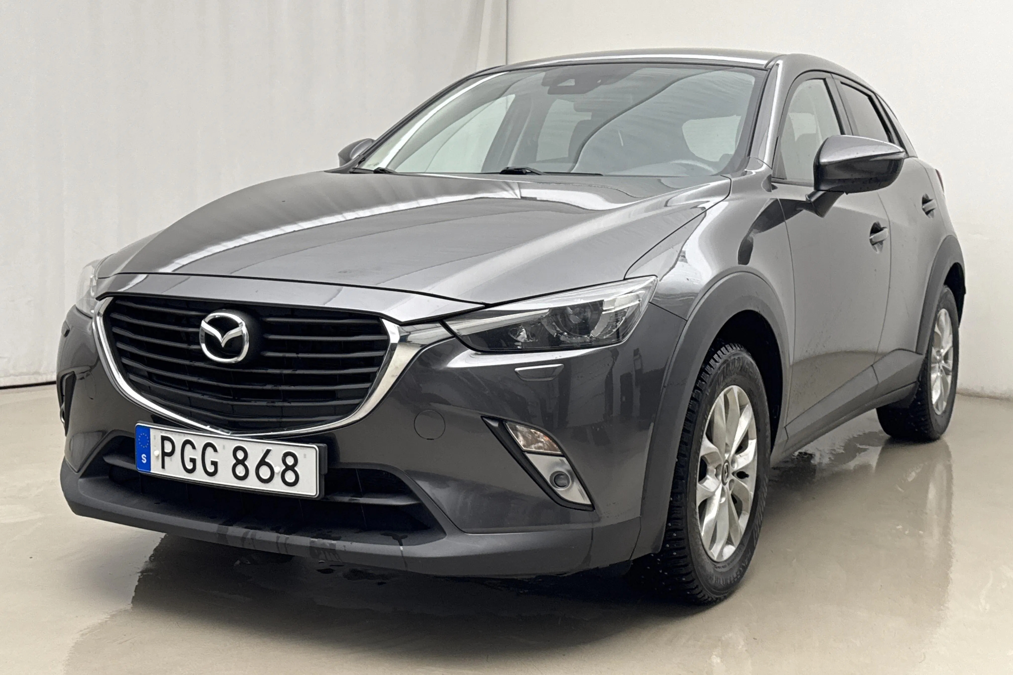 Presentation photo 1 of 16: Mazda CX-3 2.0 2WD (120hk) - 126 750 km - Manual - gray - 2017