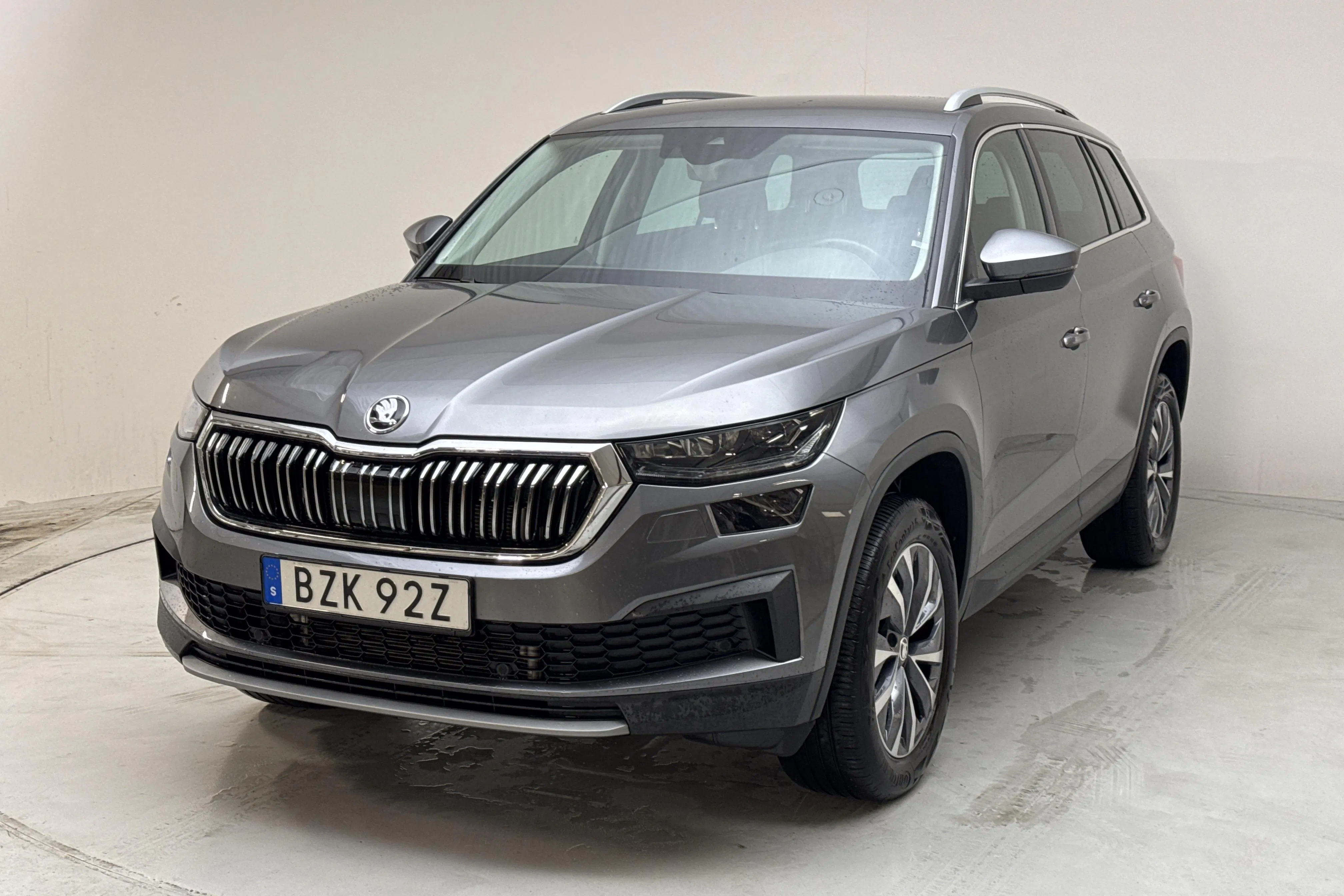 Presentation photo 1 of 13: Skoda Kodiaq 2.0 TDI 4X4 (200hk) - 75 770 km - Automatic - gray - 2023