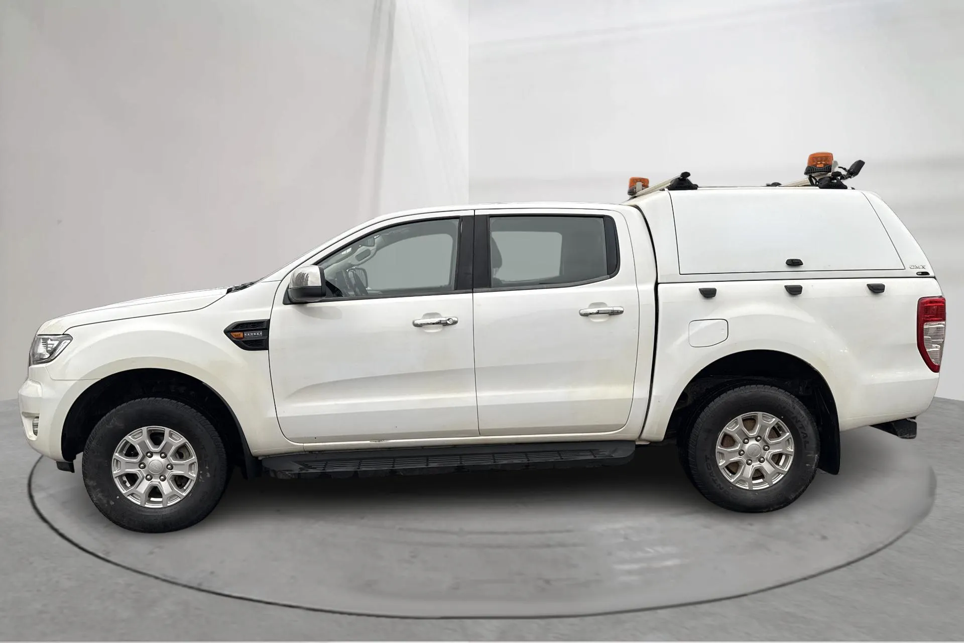 Presentationsfoto 2 av 15: Ford Ranger 2.0 TDCi 4WD (170hk) - 9 502 mil - Automat - vit - 2019