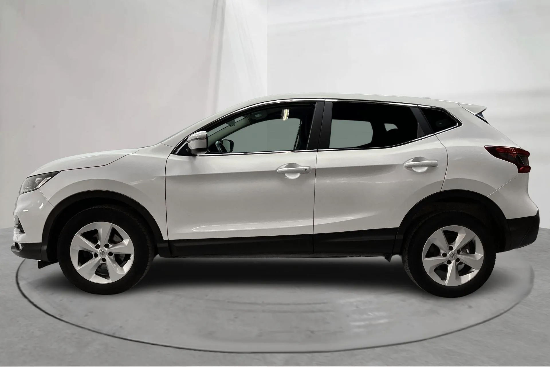 Presentationsfoto 2 av 14: Nissan Qashqai 1.2 DIG-T (115hk) - 5 270 mil - Automat - vit - 2018