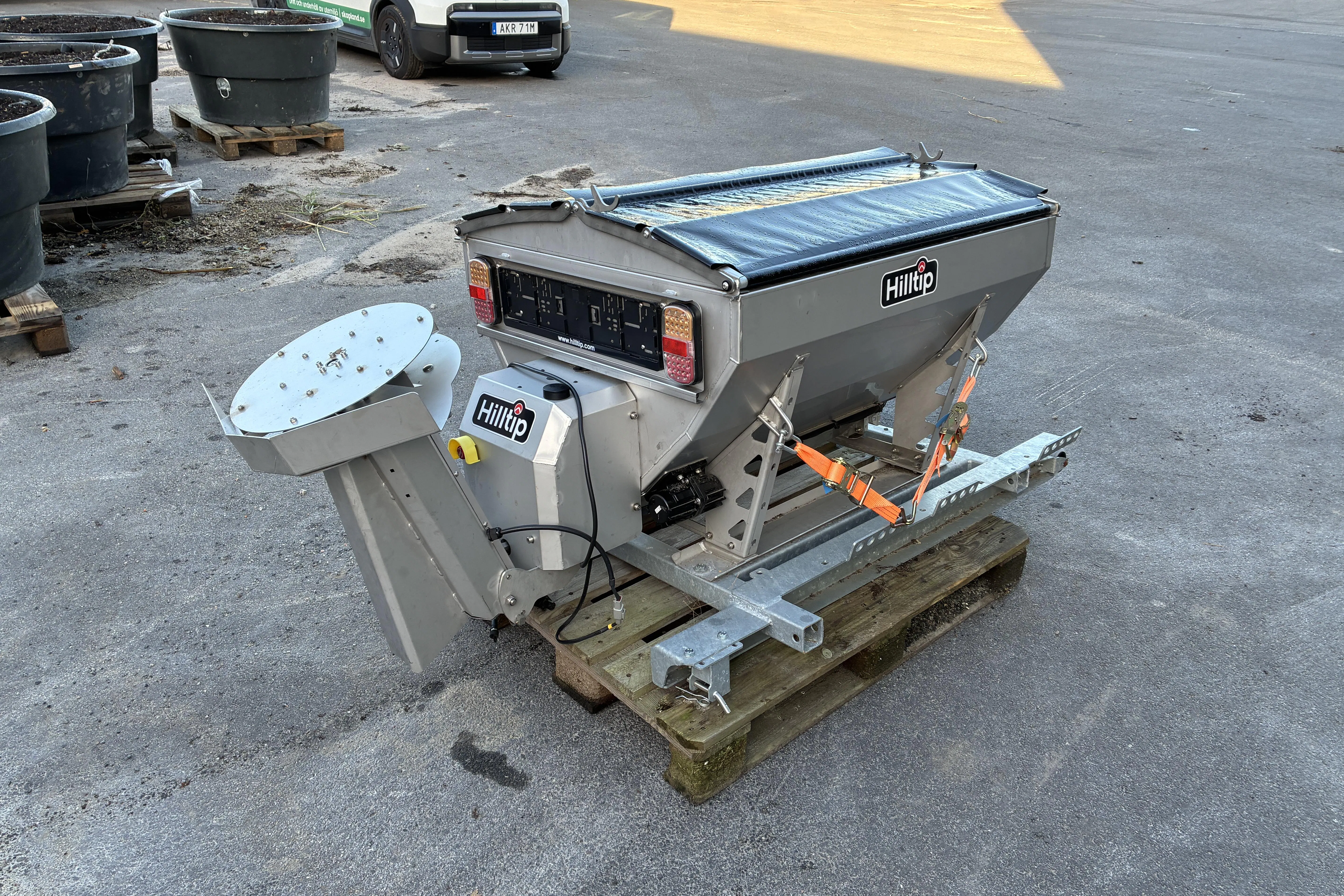 Presentation photo 1 of 11: Hilltip Icestriker 380 - 0 km - 2024