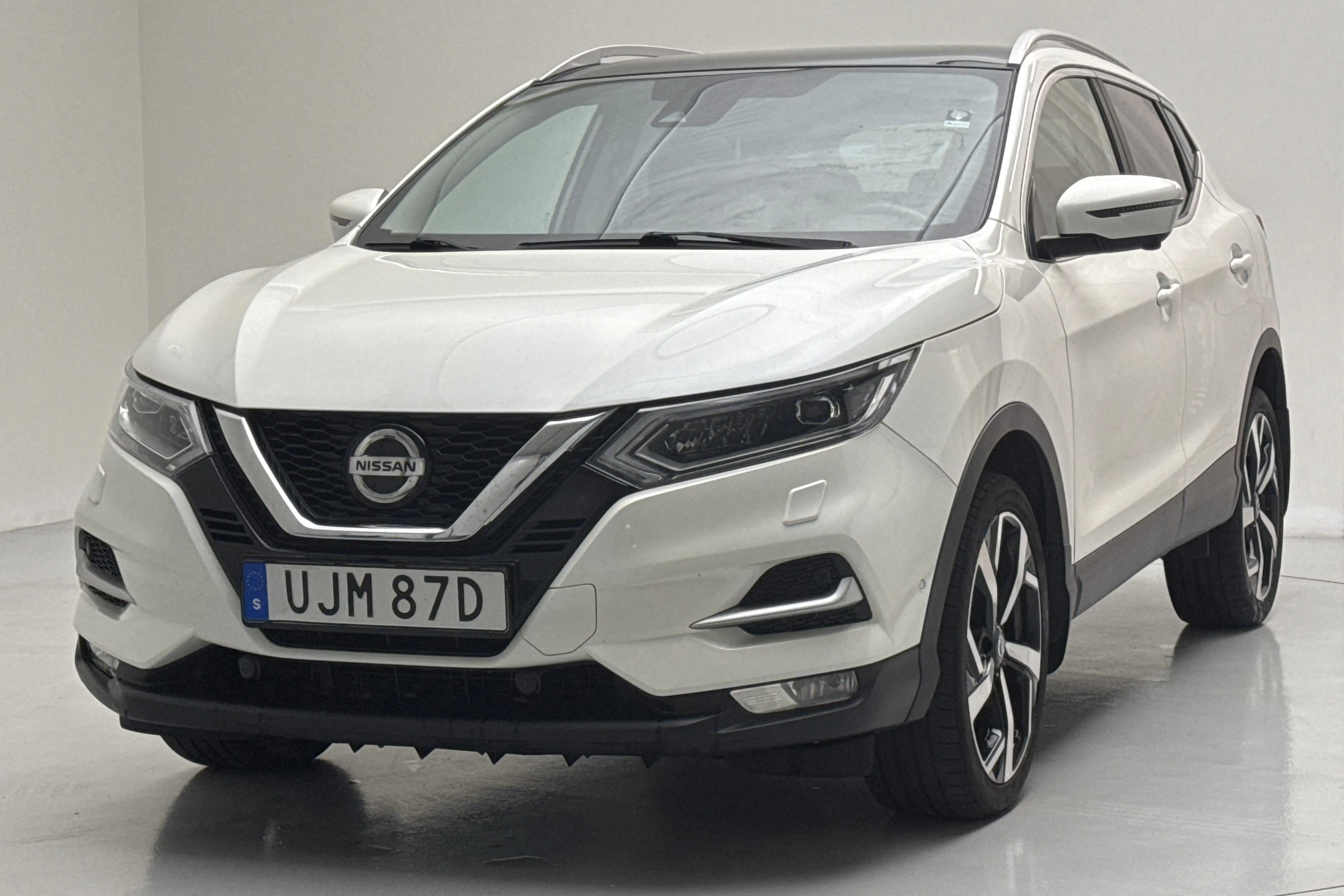 Presentationsfoto 1 av 16: Nissan Qashqai 1.3 DIG-T (160hk) - 11 652 mil - Automat - vit - 2020