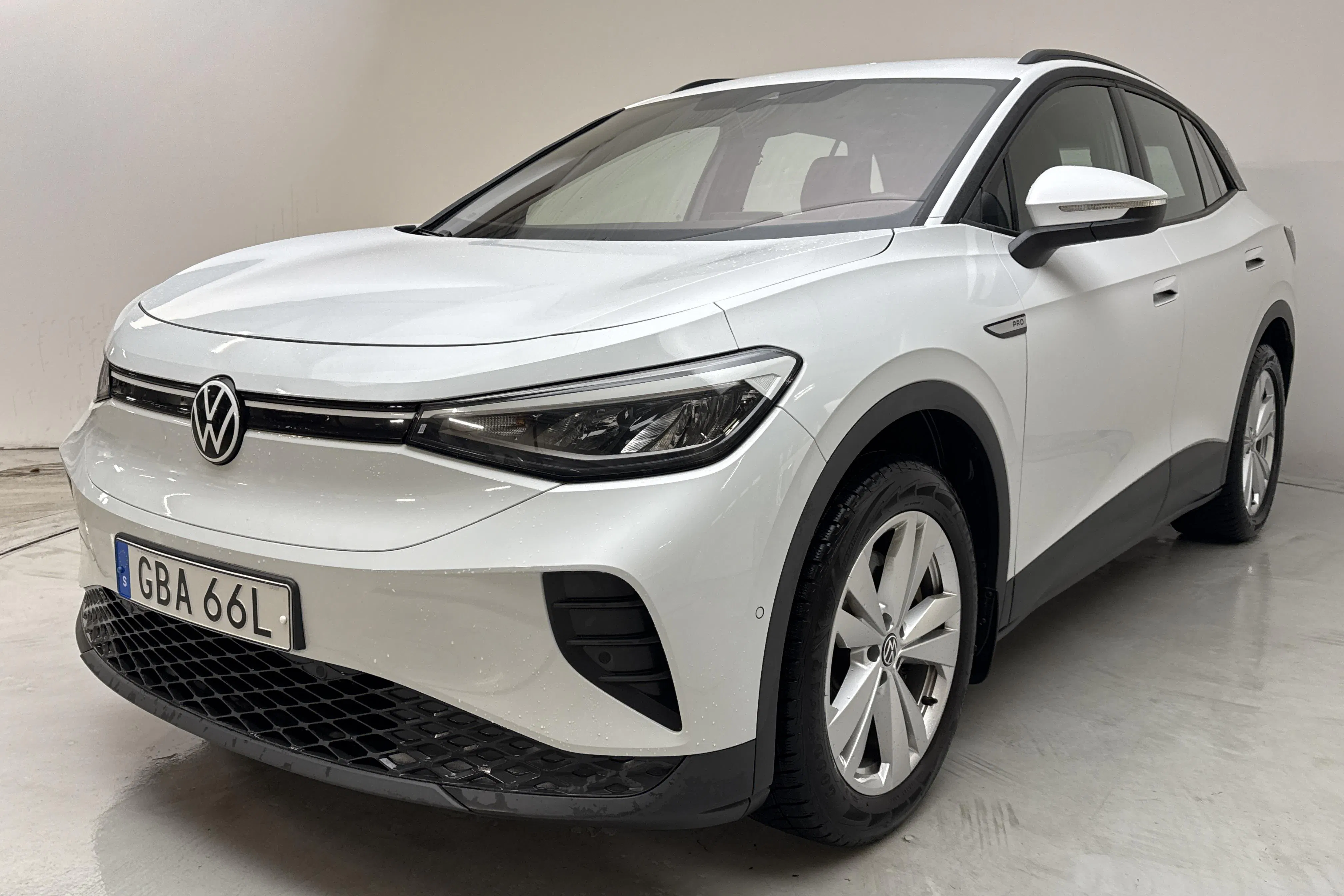 Presentation photo 1 of 15: VW ID.4 77kWh (204hk) - 56 300 km - Automatic - white - 2023