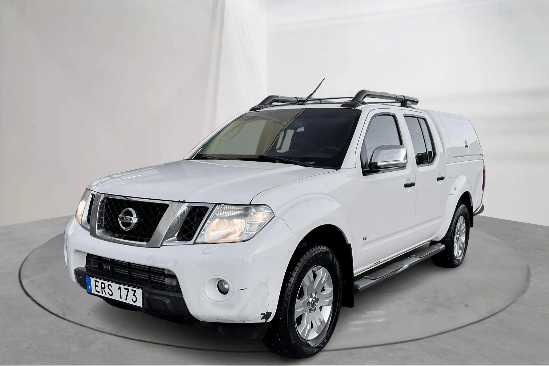 Presentationsfoto 1 av 18: Nissan Navara 3.0 dCi V6 (231hk) - 23 925 mil - Automat - vit - 2015