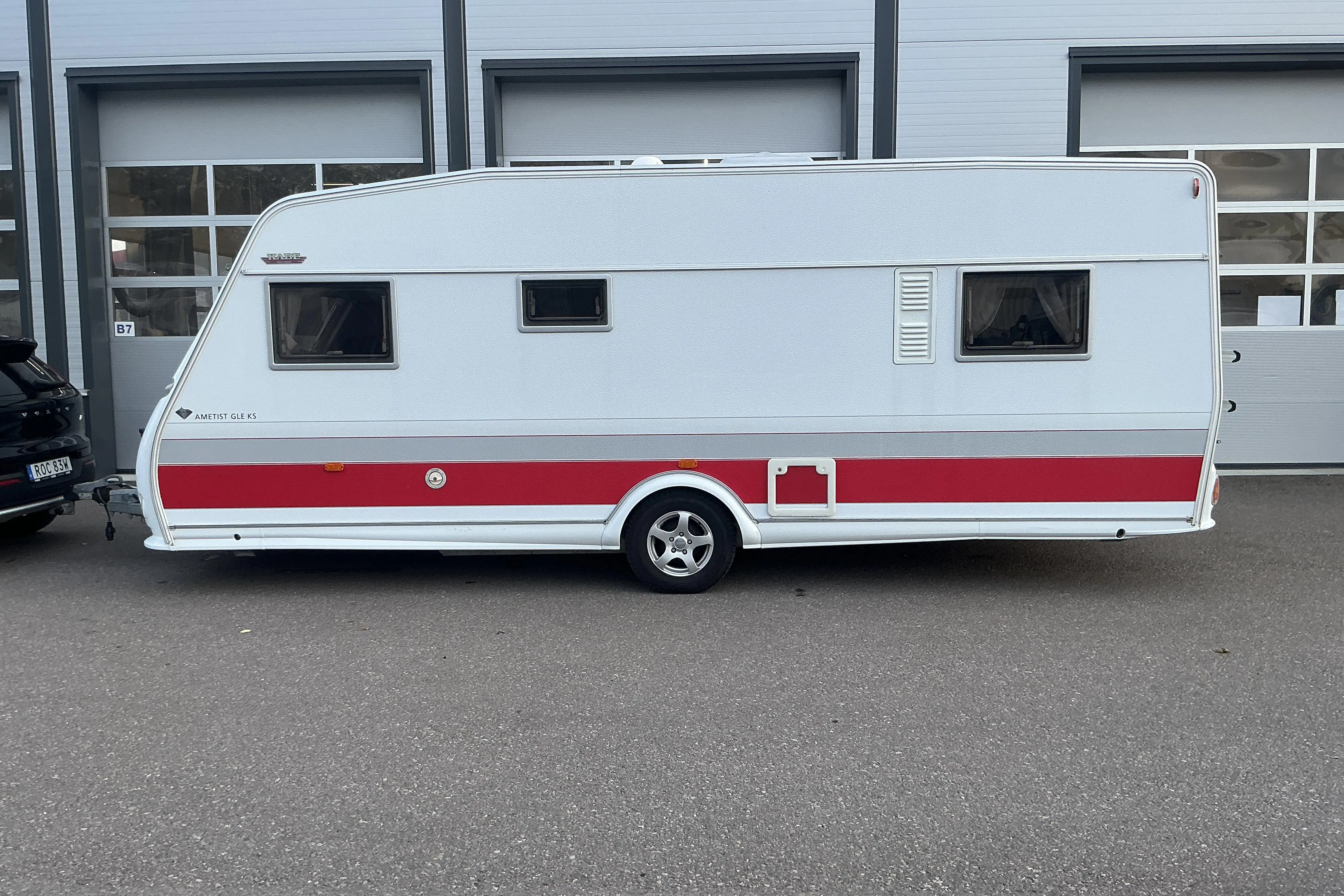 Presentation photo 2 of 35: KABE AMETIST GLE KS Husvagn med förtält - 0 km - white - 2010