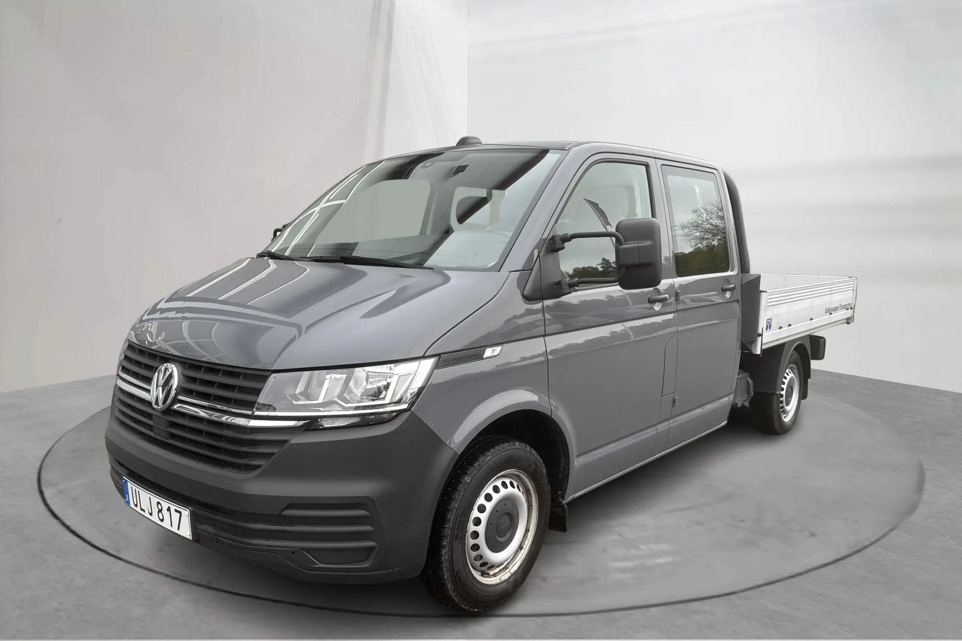 Presentation photo 1 of 13: VW Transporter Pickup T6.1 TDI (110hk) - 50 740 km - Manual - gray - 2022