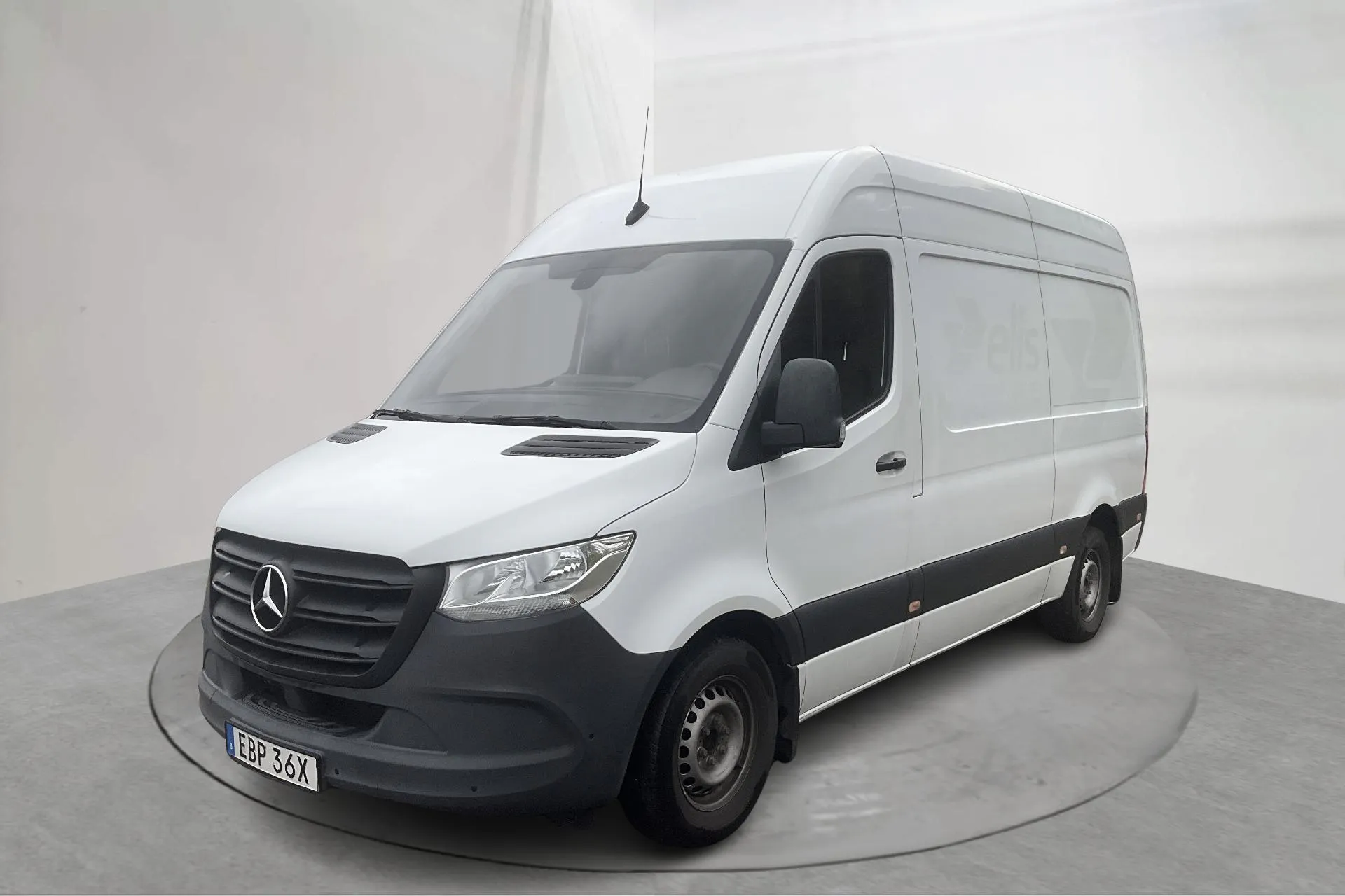 Presentationsfoto 1 av 14: Mercedes Sprinter 315 CDI Skåp RWD (150hk) - 15 341 mil - Automat - vit - 2022