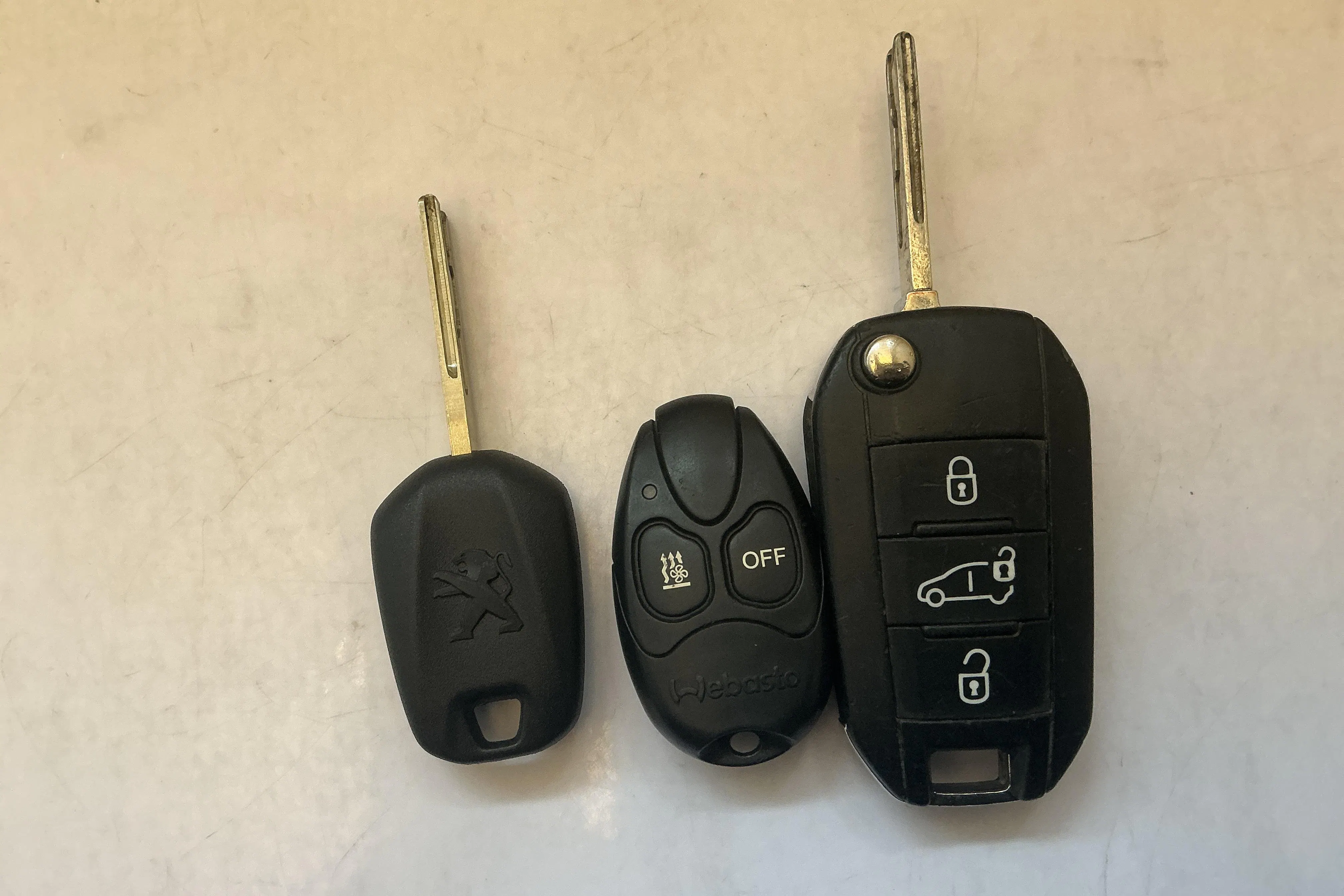 Presentationsfoto 12 av 12: Peugeot Partner 1.5 HDI Skåp (100hk) - 4 669 mil - Manuell - vit - 2021