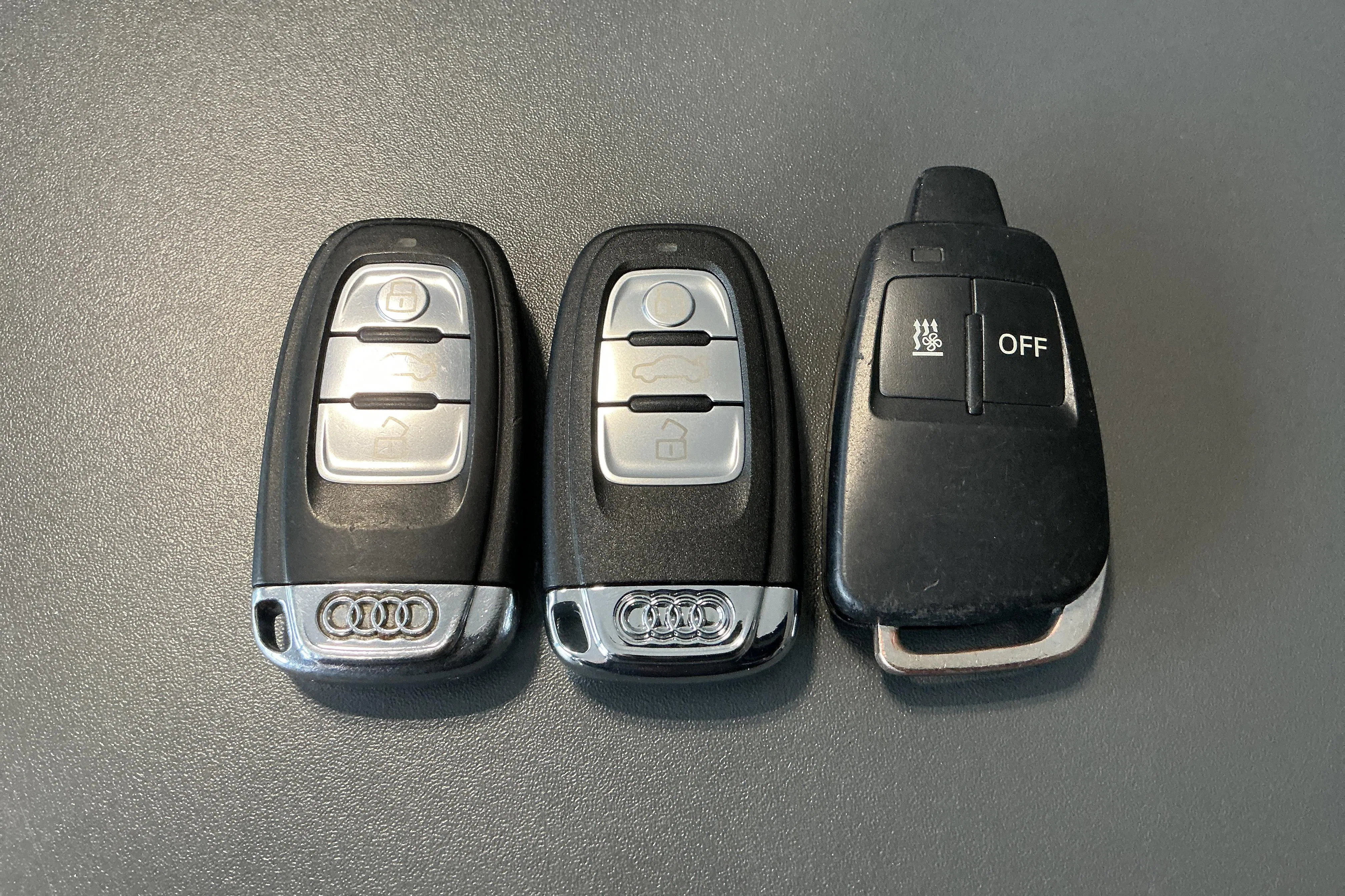 Presentationsfoto 19 av 19: Audi A4 2.0 TDI Avant quattro (170hk) - 18 395 mil - Manuell - svart - 2011