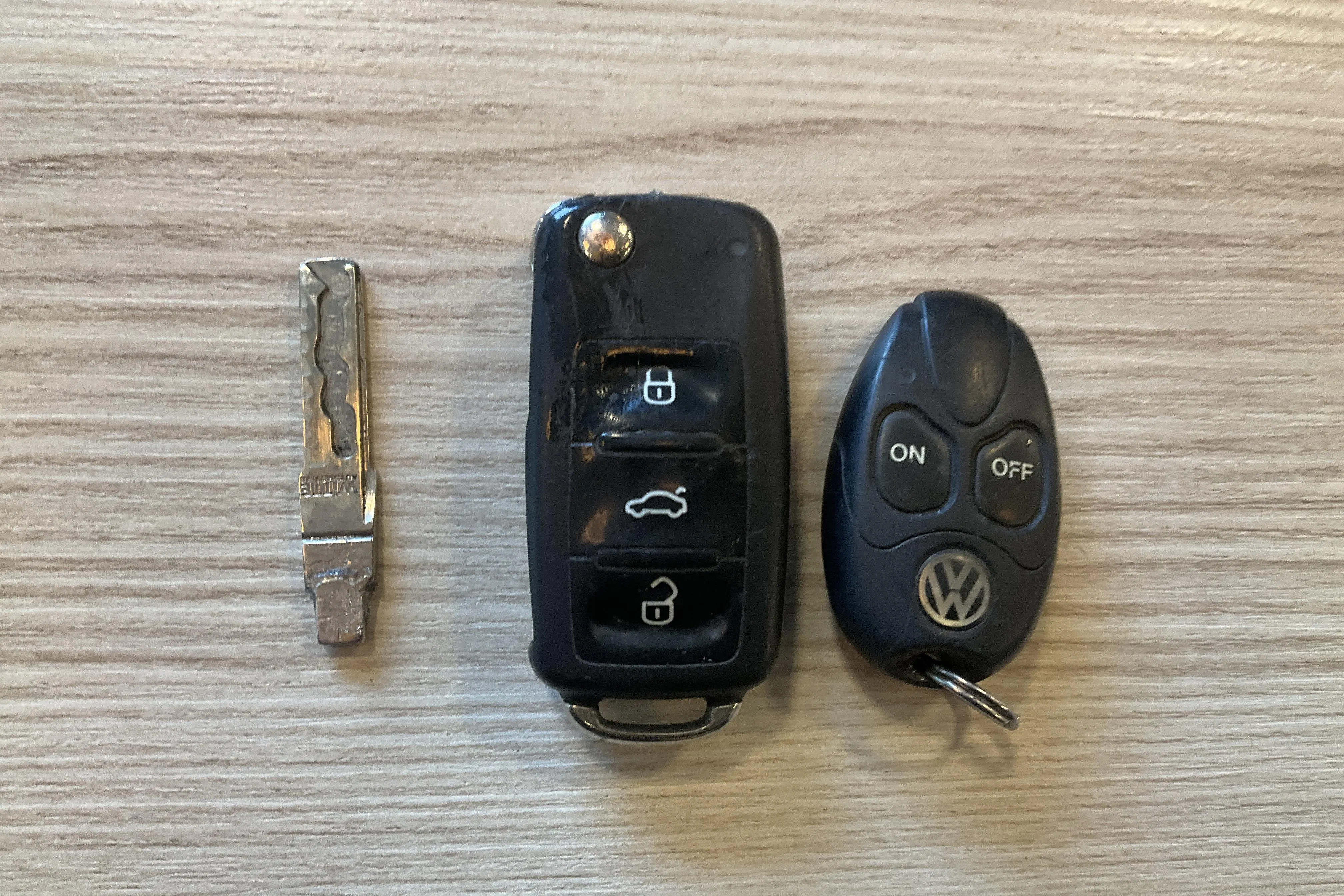 Presentation photo 14 of 14: VW Caddy 2.0 TDI (75hk) - 227 100 km - Manual - white - 2018