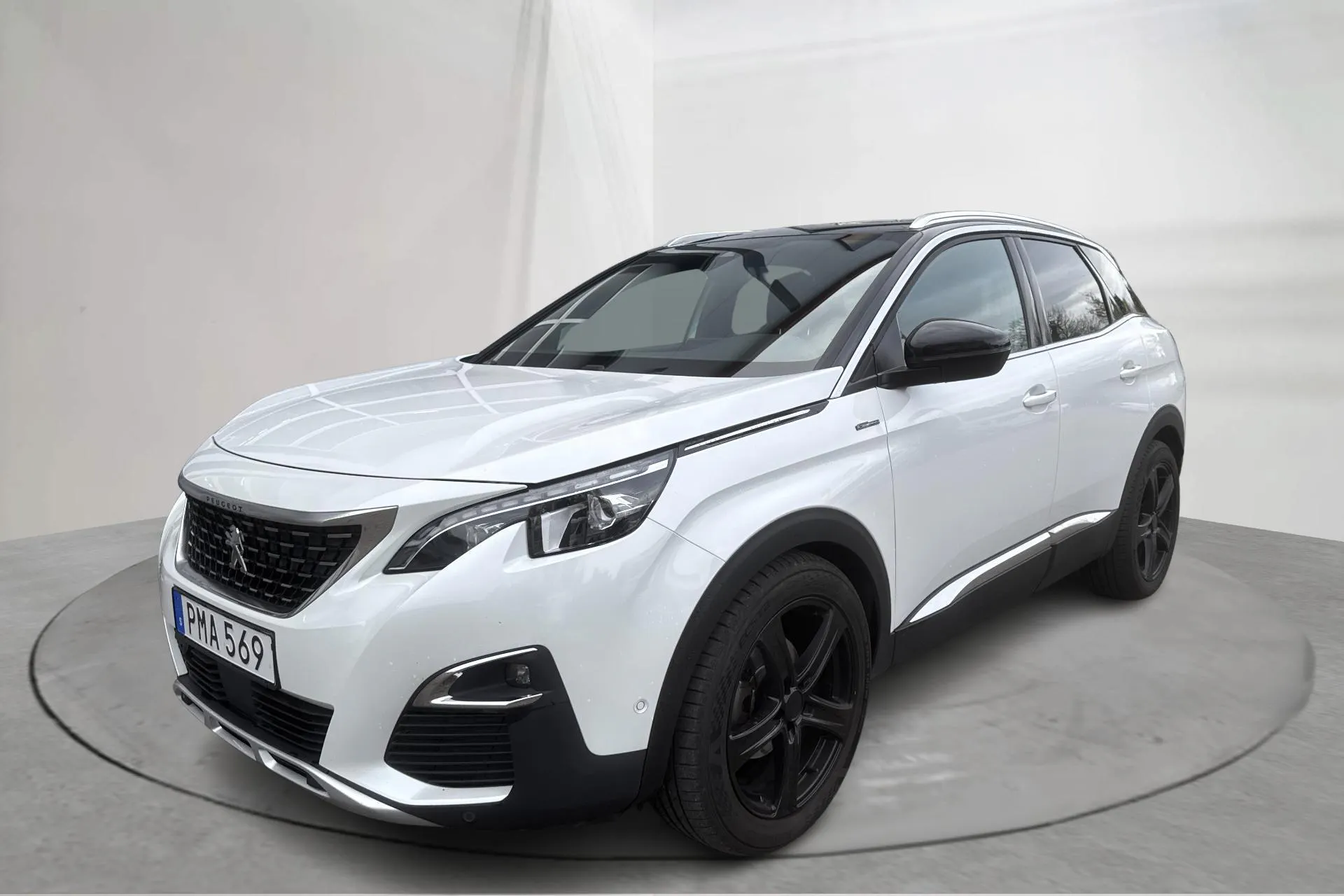 Presentation photo 1 of 17: Peugeot 3008 1.6 BlueHDi (120hk) - 102 050 km - Automatic - white - 2017