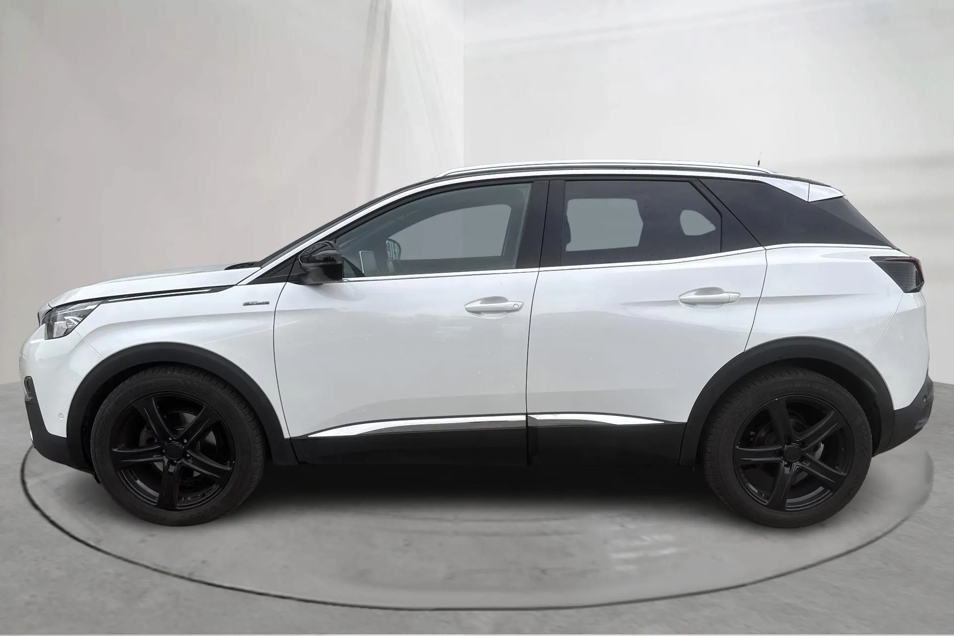 Presentation photo 2 of 17: Peugeot 3008 1.6 BlueHDi (120hk) - 102 050 km - Automatic - white - 2017