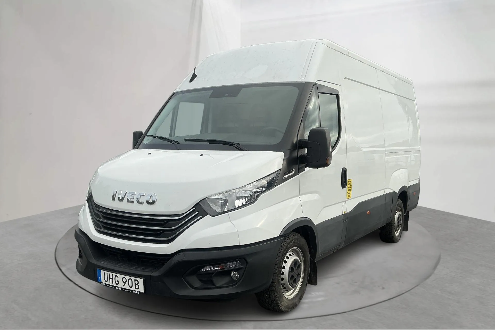 Presentationsfoto 1 av 15: Iveco Daily 35 2.3 (136hk) - 6 223 mil - Automat - vit - 2023
