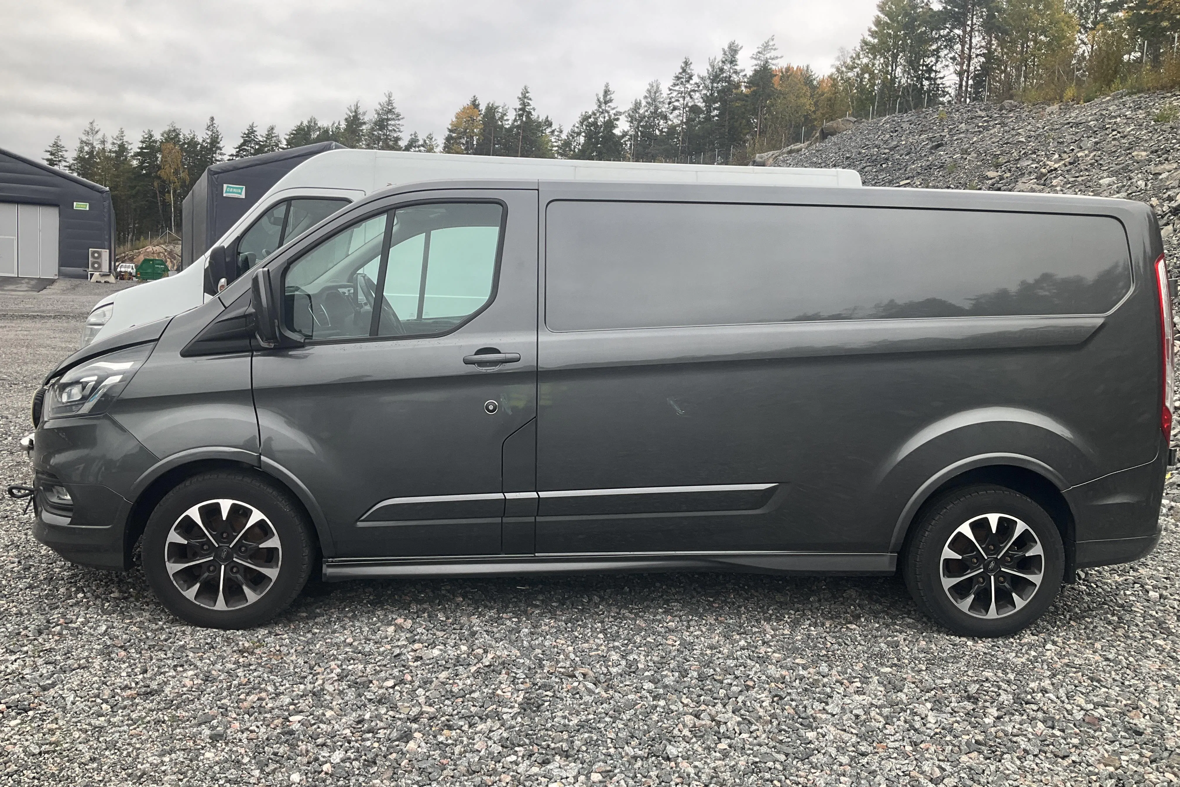Presentationsfoto 2 av 15: Ford Transit Custom 310 Sportsvan (170hk) - 13 554 mil - Automat - grå - 2019
