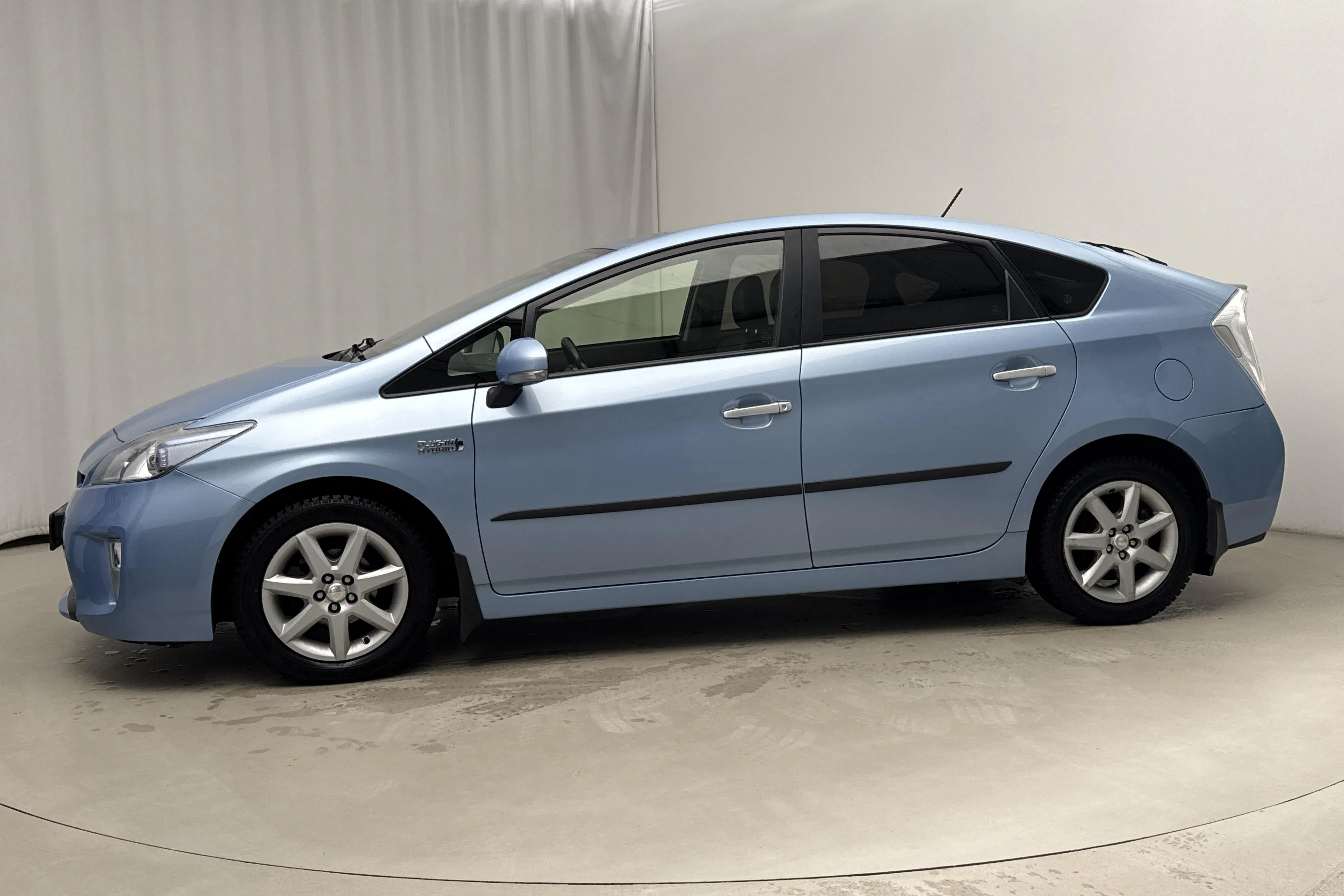 Presentationsfoto 2 av 19: Toyota Prius 1.8 Plug-in Hybrid (99hk) - 22 323 mil - Automat - blå - 2012
