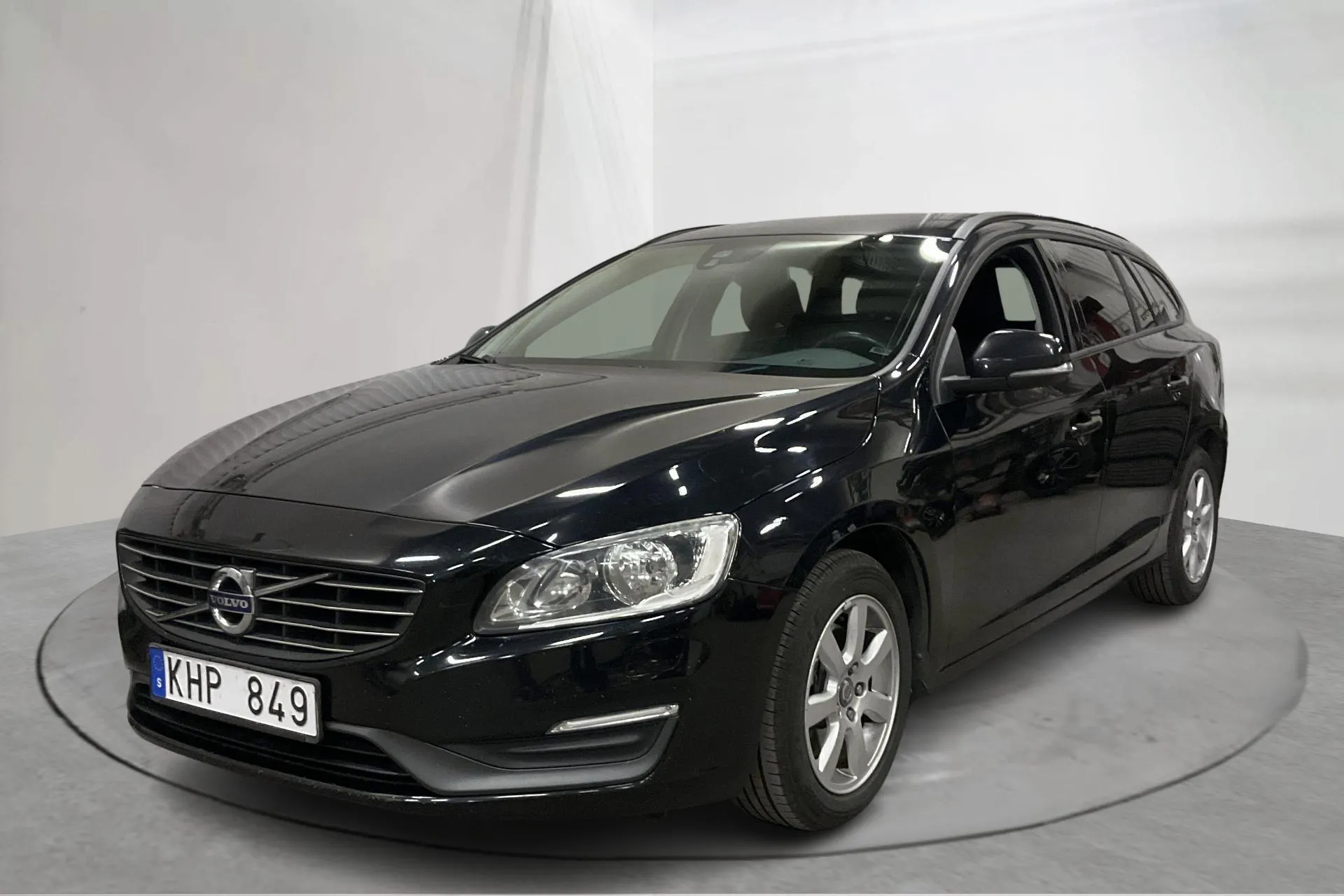 Presentation photo 1 of 17: Volvo V60 T3 (150hk) - 203 150 km - Manual - black - 2014