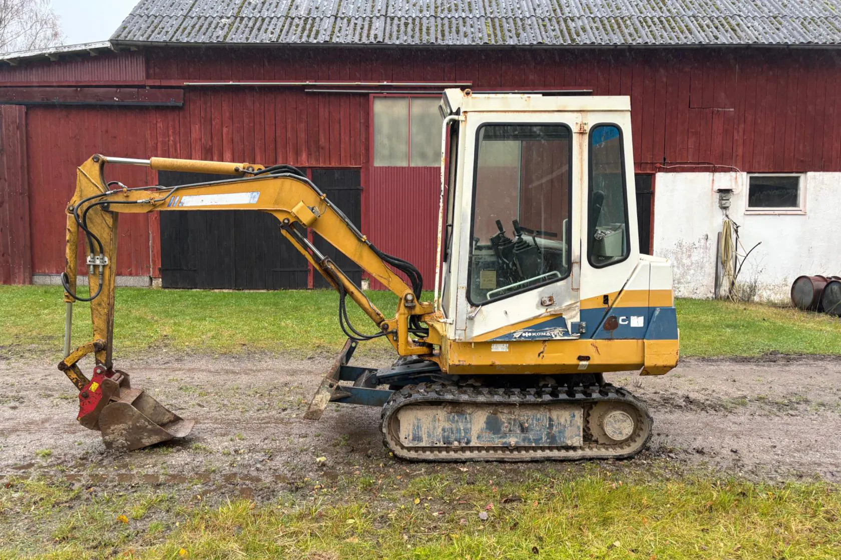 Presentationsfoto 1 av 44: Komatsu Bandgrävare - 44 070 km - 1991