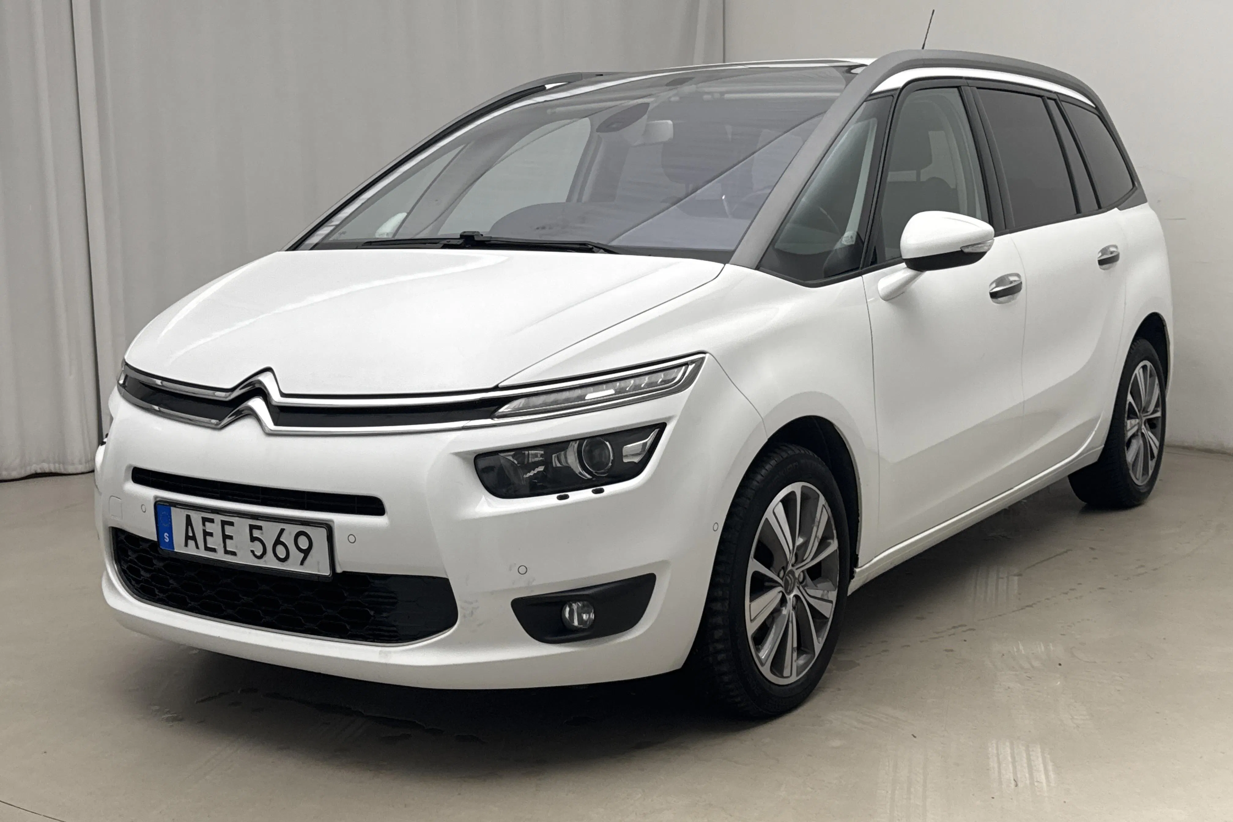 Presentation photo 1 of 18: Citroën C4 Grand Picasso BlueHDi (120hk) - 148 670 km - Automatic - white - 2016