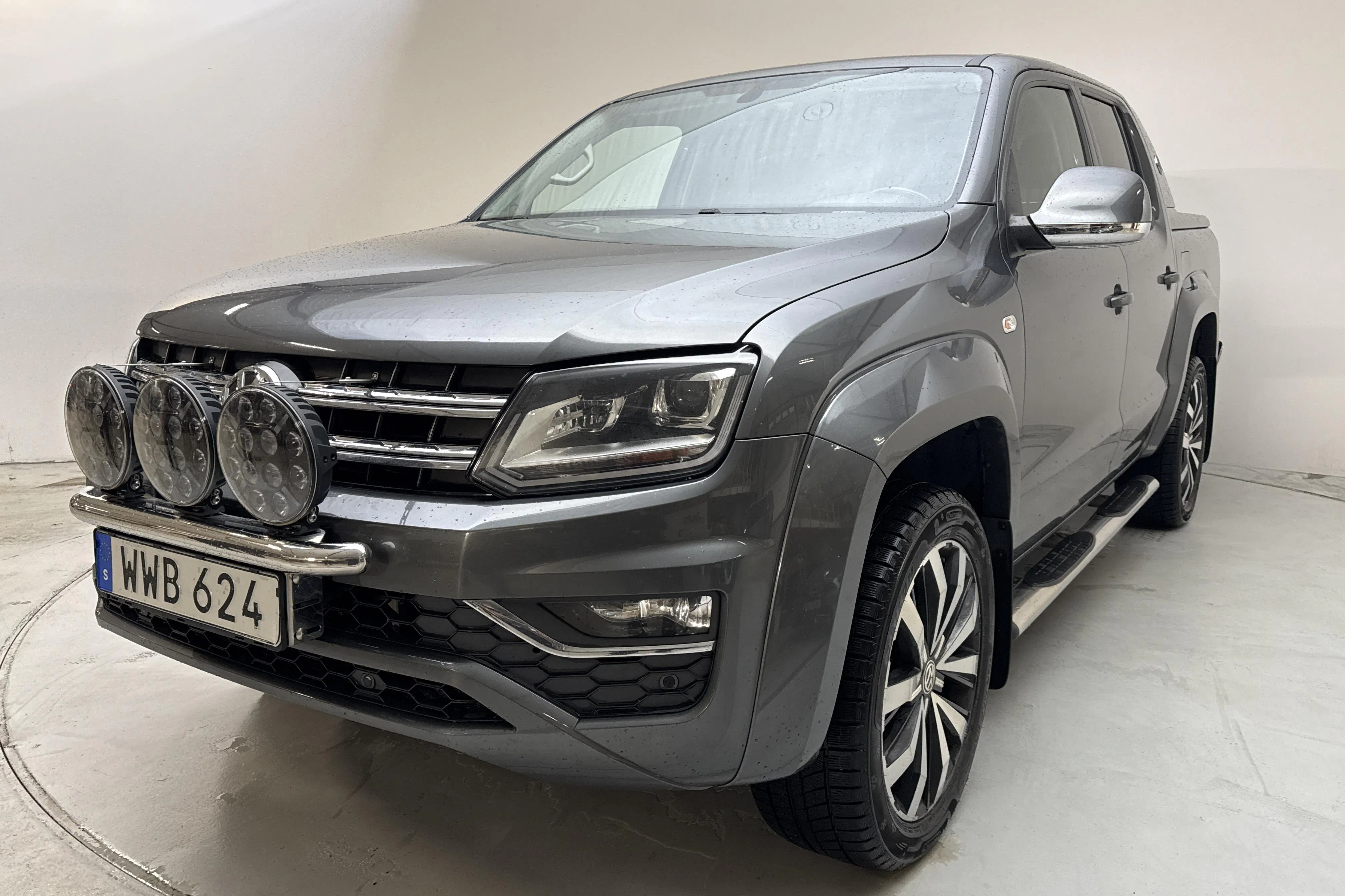 Presentationsfoto 1 av 15: VW Amarok 3.0 TDI 4motion (224hk) - 16 107 mil - Automat - grå - 2018