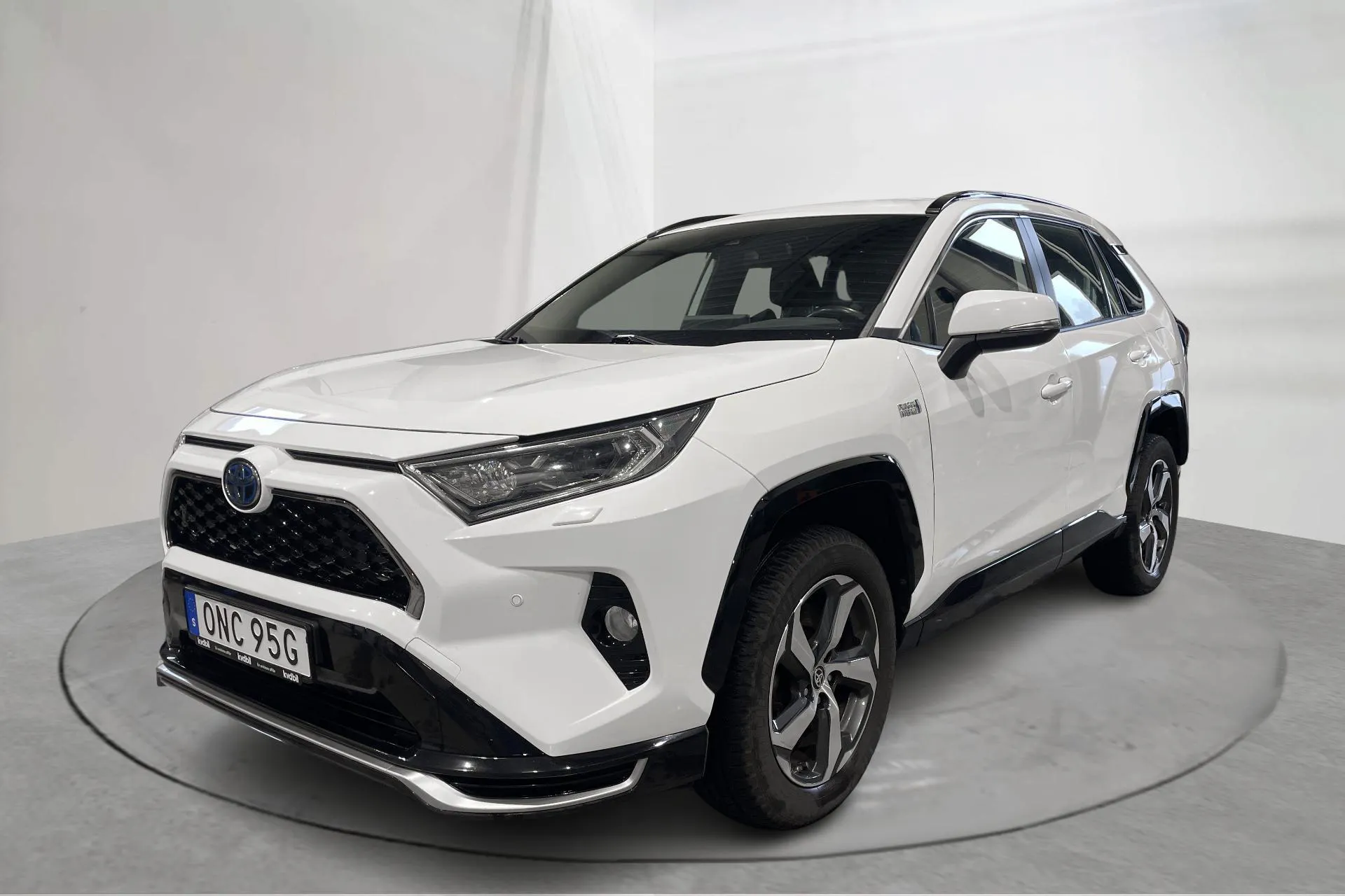Presentation photo 1 of 20: Toyota RAV4 2.5 Plug-in Hybrid AWDi (306hk) - 156 920 km - Automatic - white - 2021