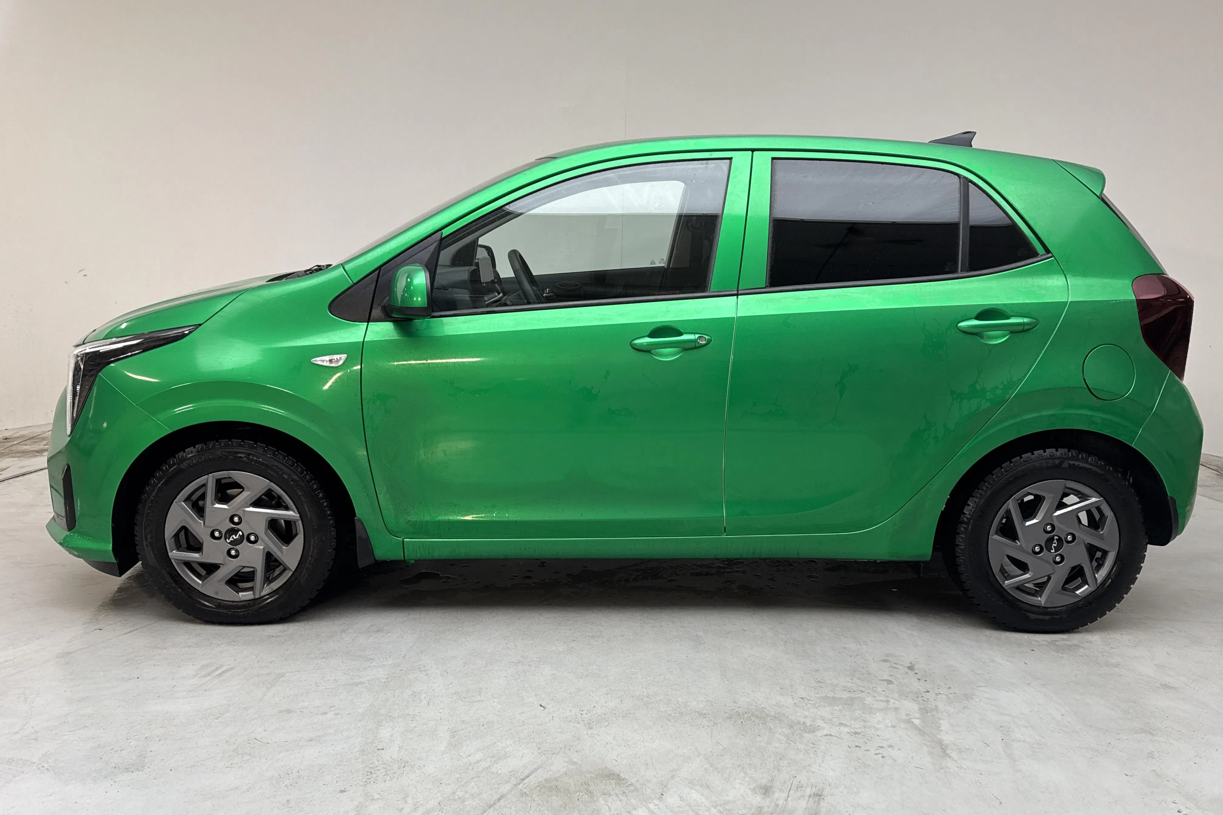 Presentation photo 2 of 13: KIA Picanto 1.0 (67hk) - 11 950 km - Automatic - white - 2025