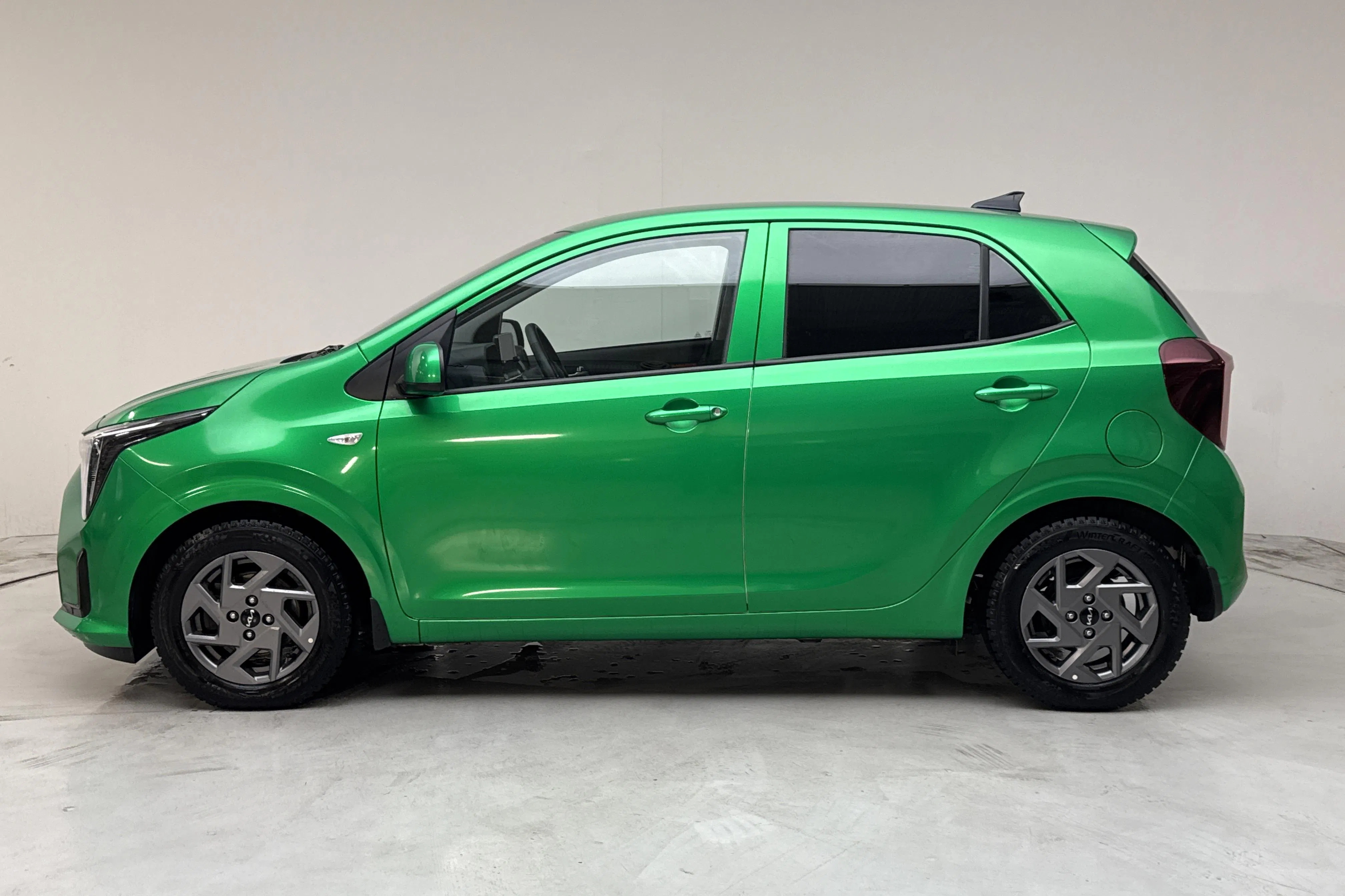 Presentation photo 2 of 13: KIA Picanto 1.0 (67hk) - 12 960 km - Automatic - white - 2025
