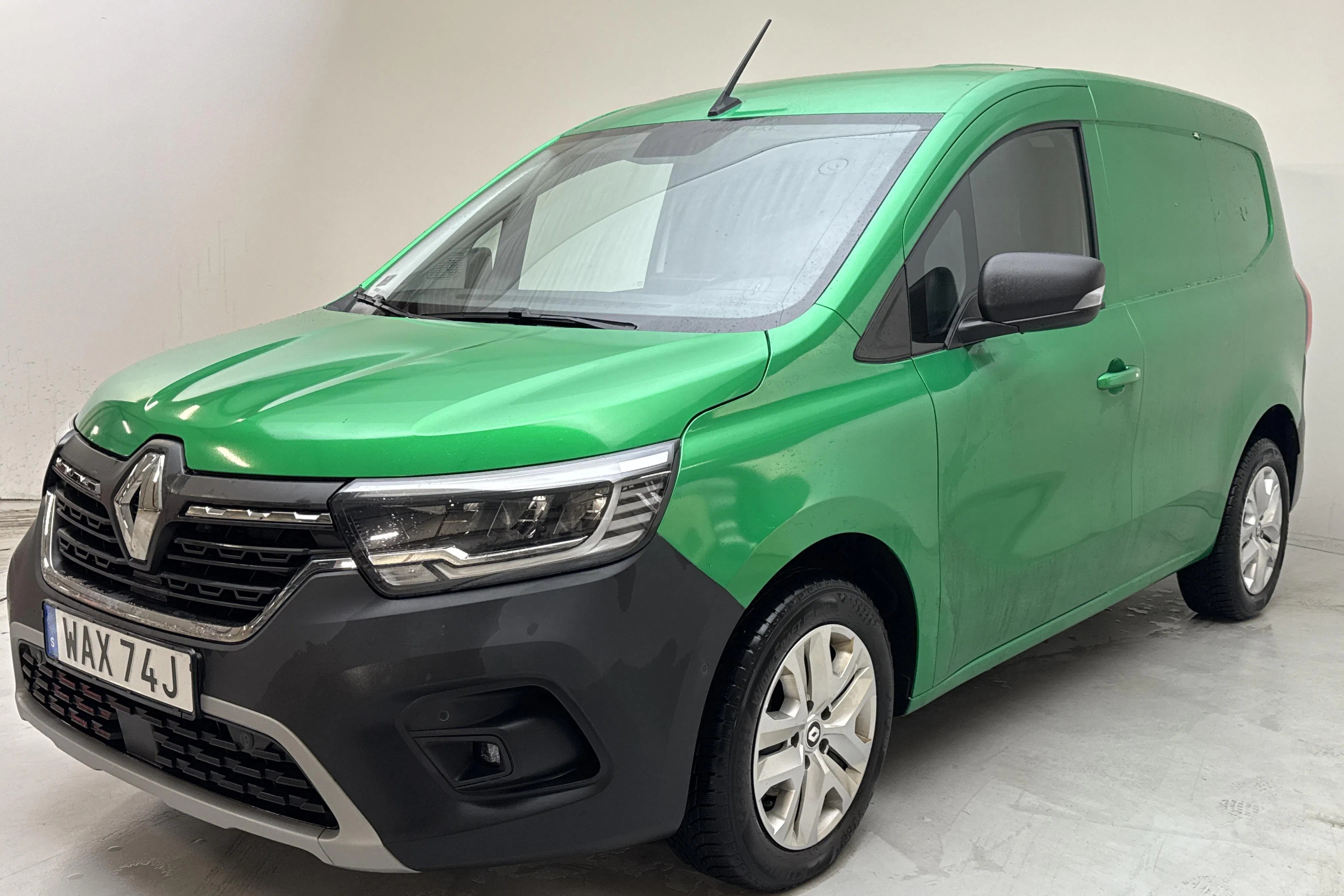 Presentationsfoto 1 av 13: Renault Kangoo 1.5 dCi Skåp (95hk) - 2 545 mil - Automat - vit - 2024