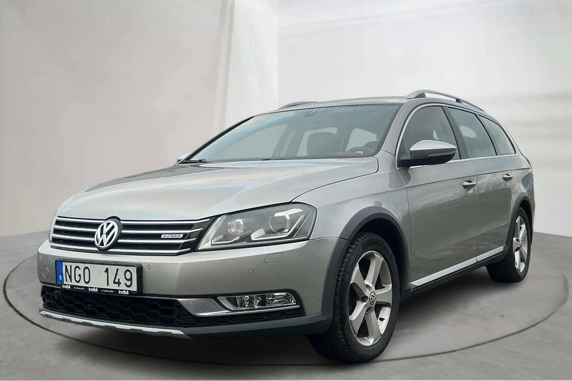Presentationsfoto 1 av 15: VW Passat Alltrack 2.0 TDI BlueMotion Technology 4Motion (177hk) - 25 567 mil - Automat - silver - 2013