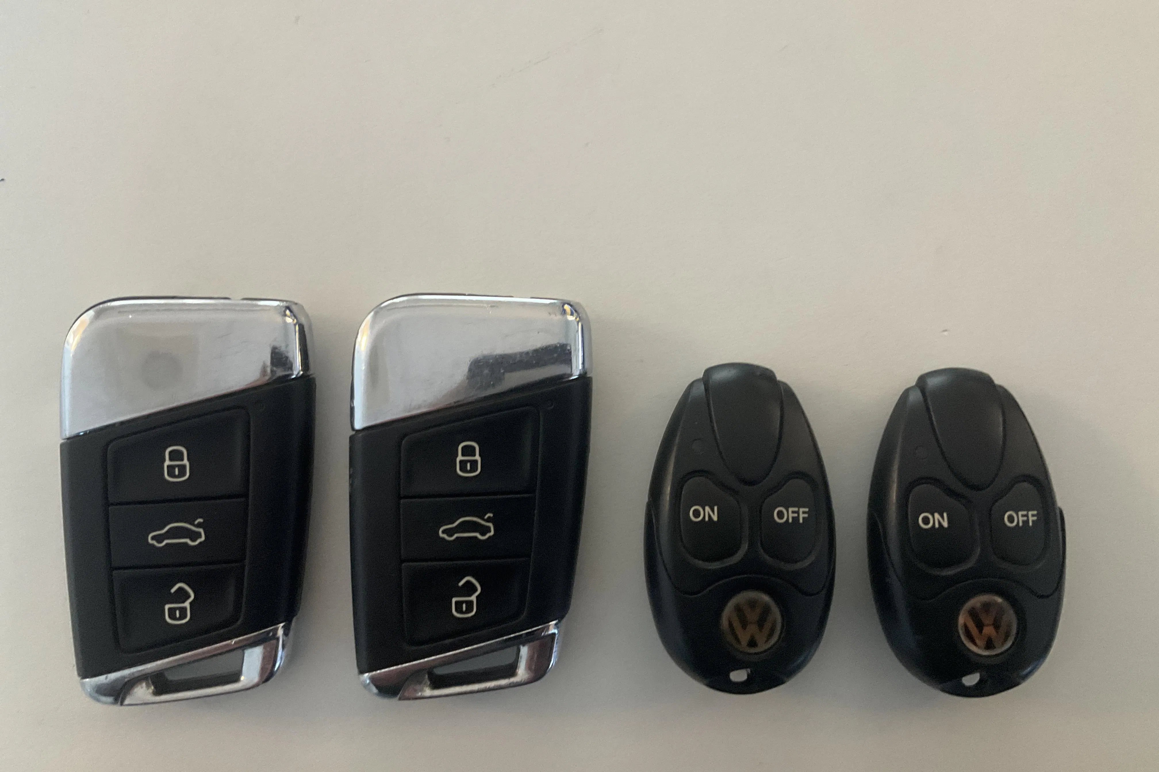 Esitlusfoto 20 aadressil 20: VW Passat 2.0 TDI BiTurbo Sportscombi 4MOTION (240hk) - 226 800 km - Automaatne - hõbe - 2015