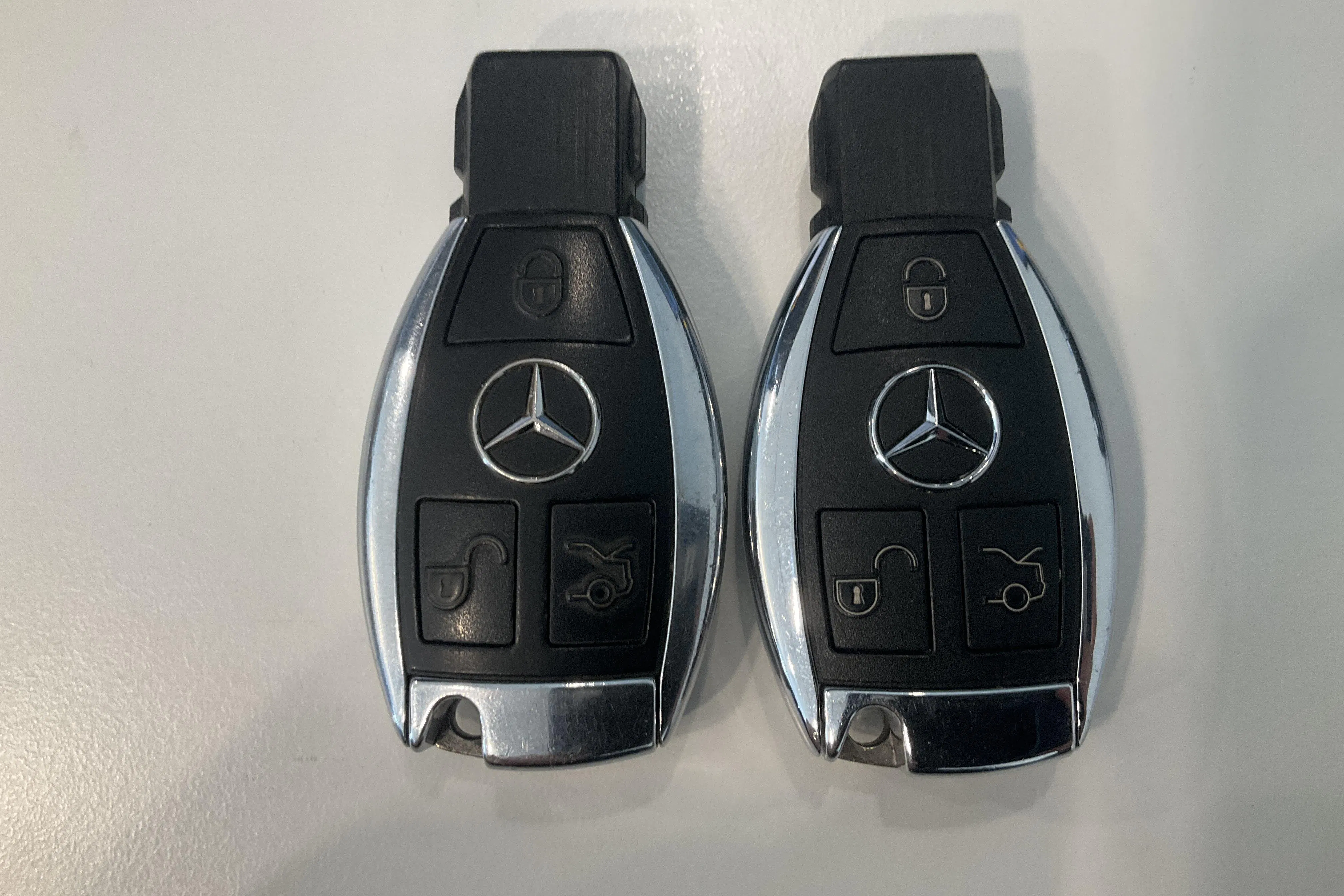 Presentationsfoto 16 av 16: Mercedes E 250 BlueTEC 4MATIC W212 (204hk) - 9 819 mil - Automat - Mörkgrå - 2015