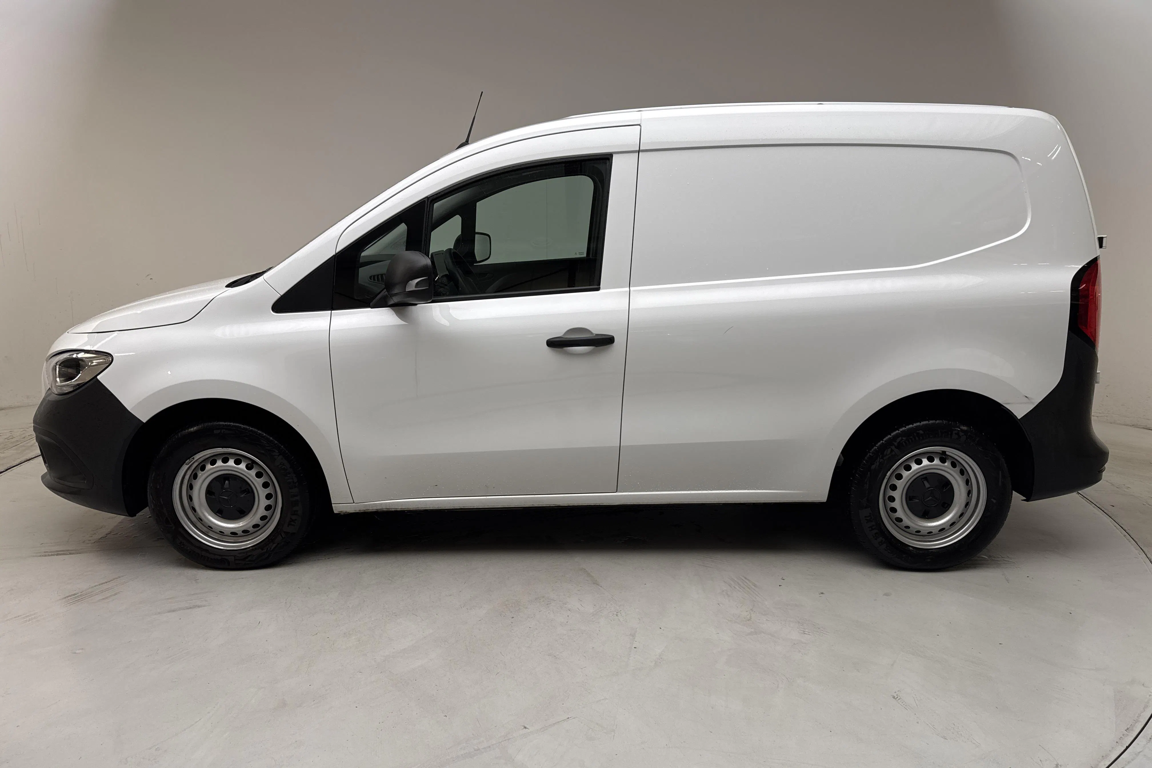 Presentation photo 2 of 11: Mercedes Citan 110 1.5 CDI (95hk) - 19 460 km - Manual - white - 2023