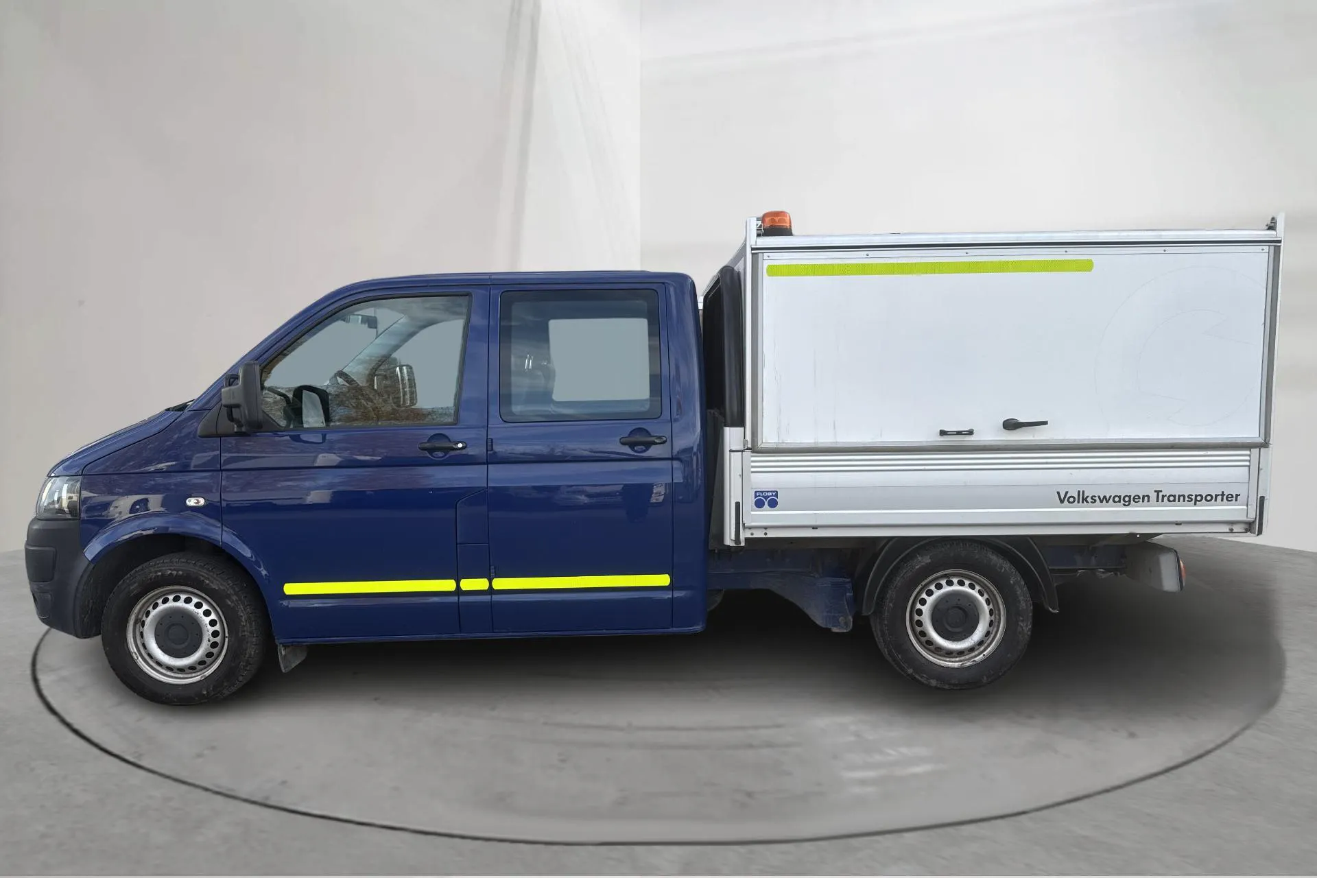 Presentation photo 2 of 15: VW Transporter T5 2.0 TDI Pickup 4MOTION (140hk) - 117 790 km - Manual - blue - 2015