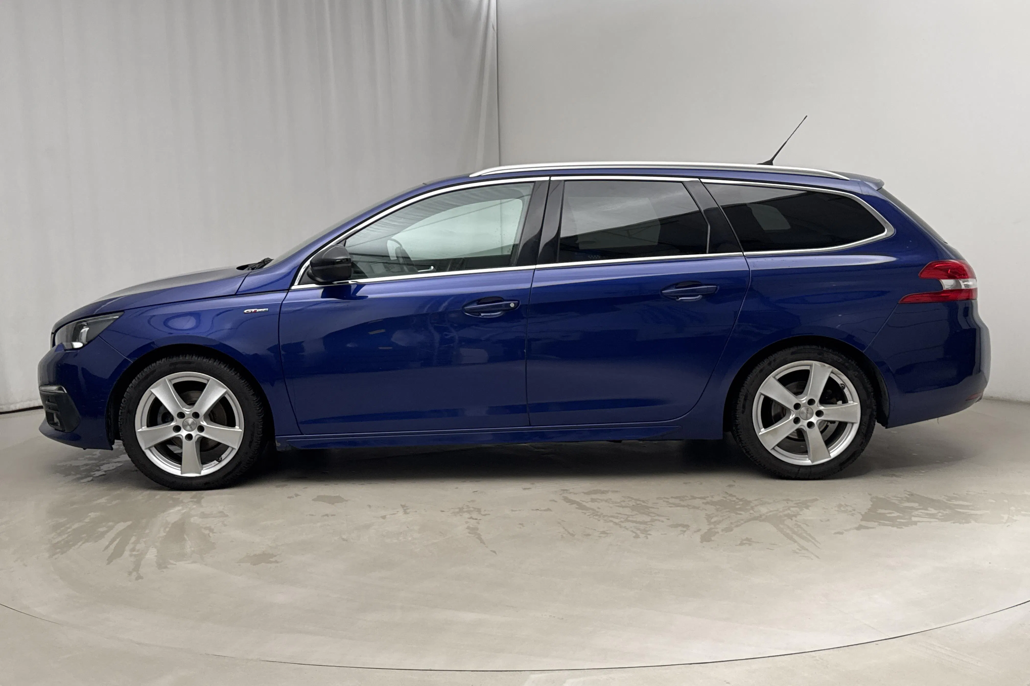 Presentationsfoto 2 av 20: Peugeot 308 SW BlueHDi (130hk) - 20 723 mil - Manuell - 2018