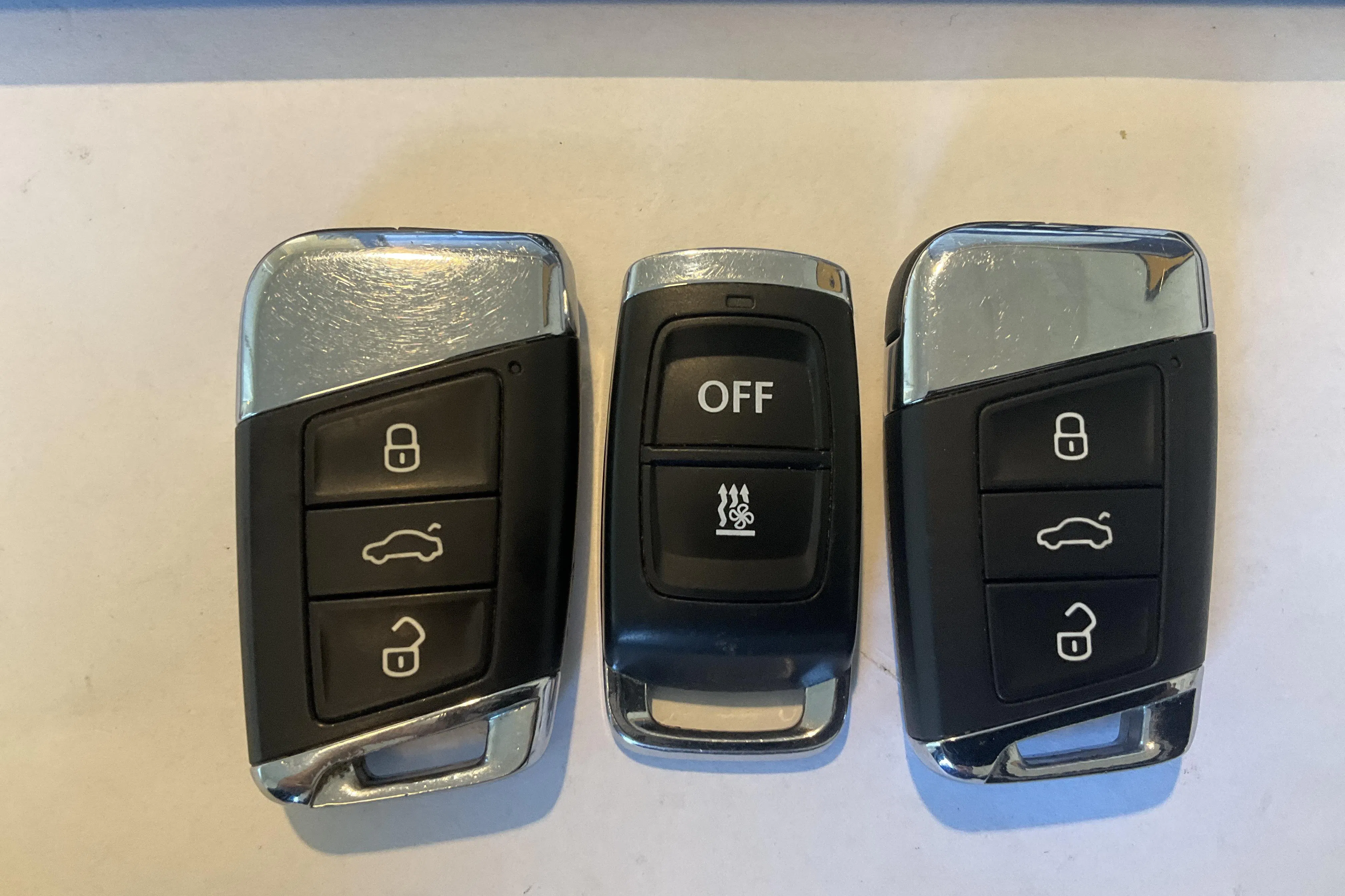 Presentationsfoto 16 av 16: VW Passat 2.0 TDI Sportscombi 4Motion (200hk) - 12 671 mil - Automat - vit - 2021