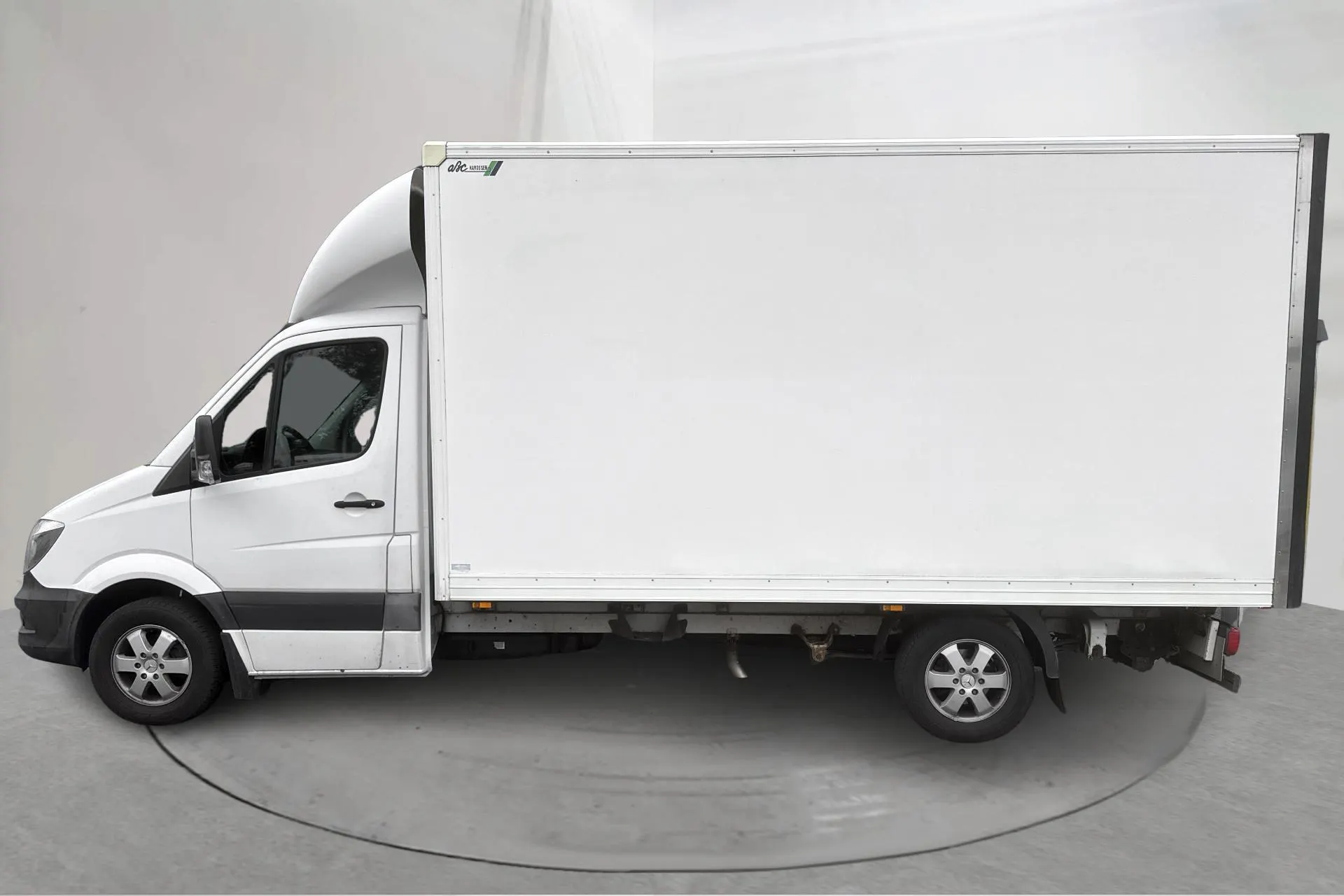 Presentationsfoto 2 av 16: Mercedes Sprinter 316 CDI Volymskåp (163hk) - 51 300 mil - Automat - vit - 2018