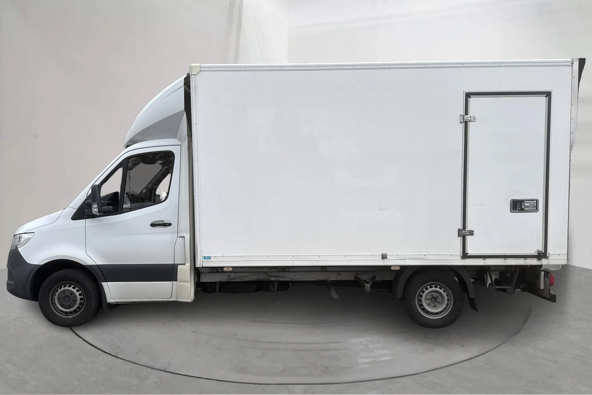 Presentation photo 2 of 15: Mercedes Sprinter 316 CDI Volymskåp RWD (163hk) - 430 540 km - Automatic - white - 2019